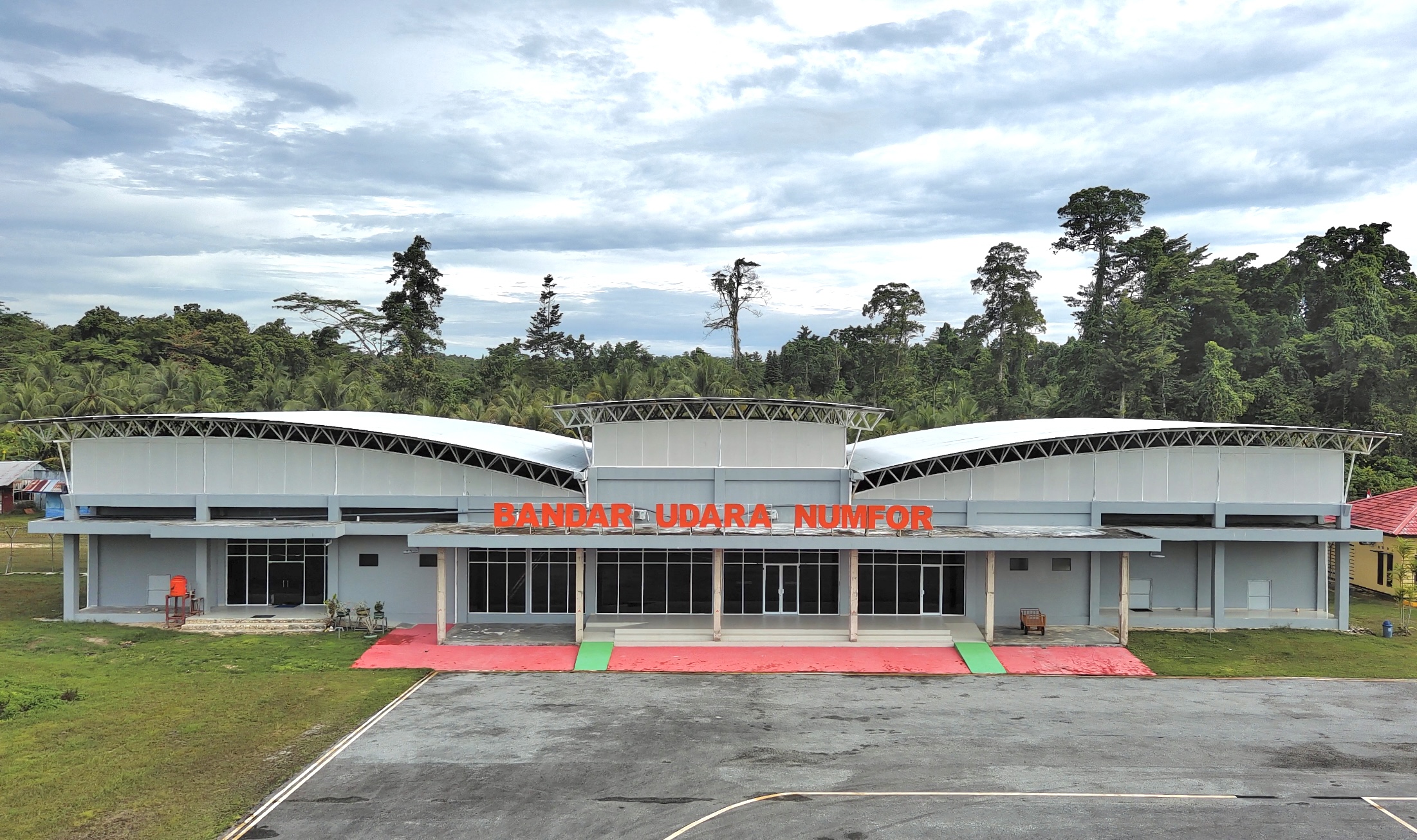 Foto Bandara Terminal Sisi Udara