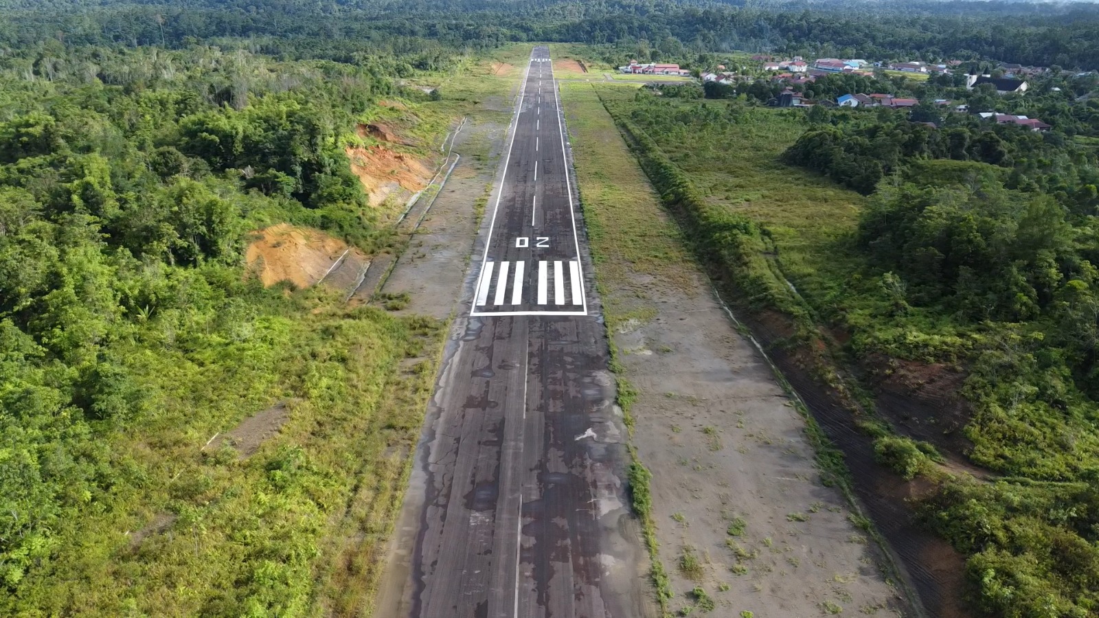 Foto Bandara RUNWAY 02