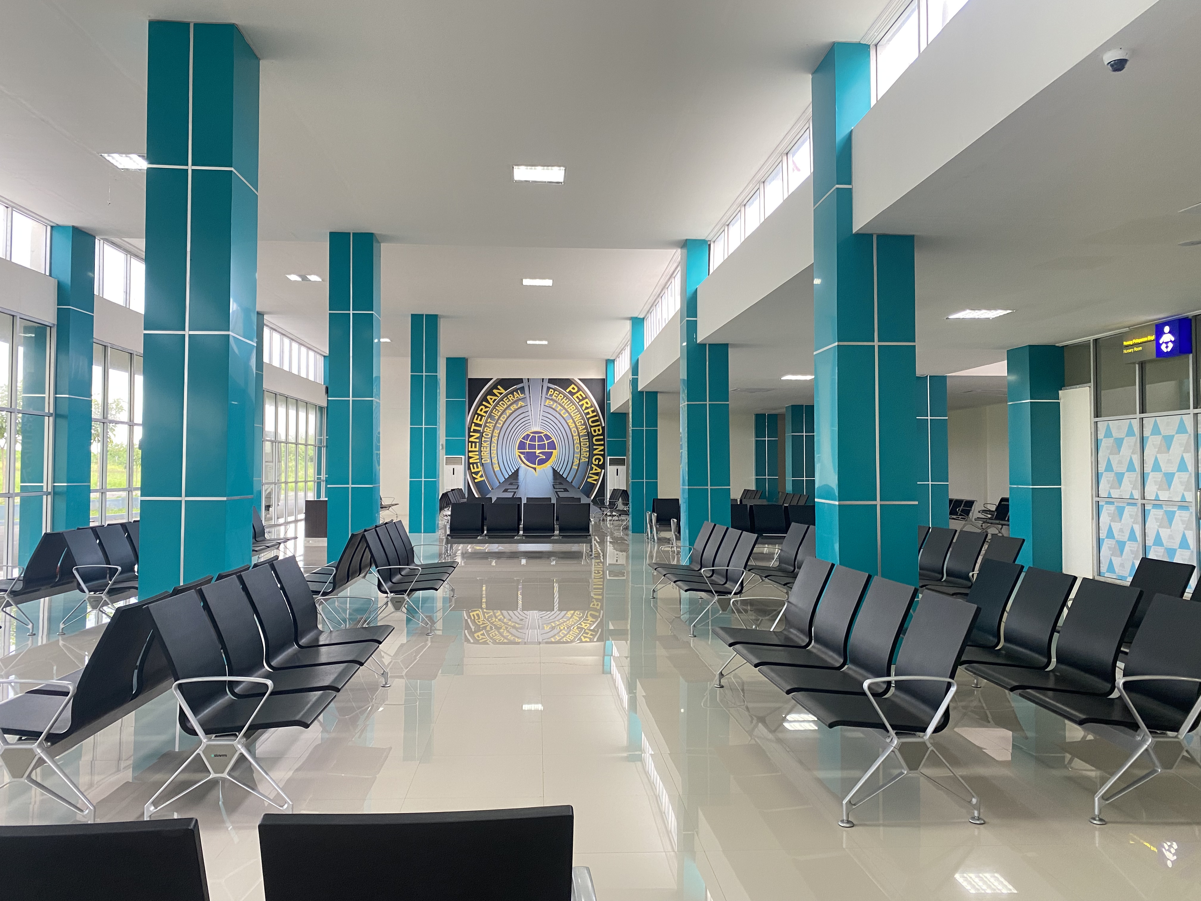 Foto Bandara Ruang Tunggu Keberangkatan