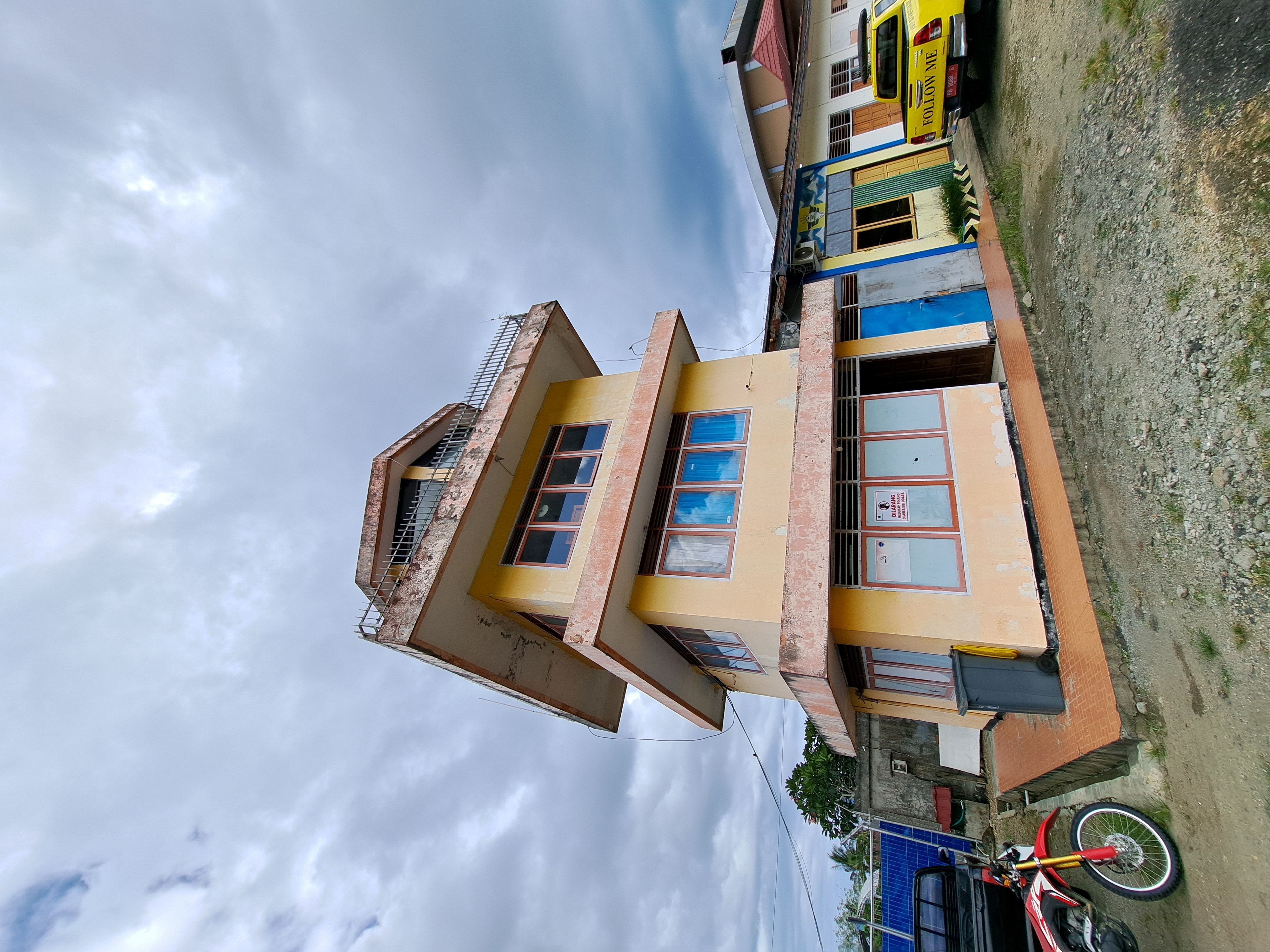 Foto Bandara Gedung Operator Elektronika Bandara