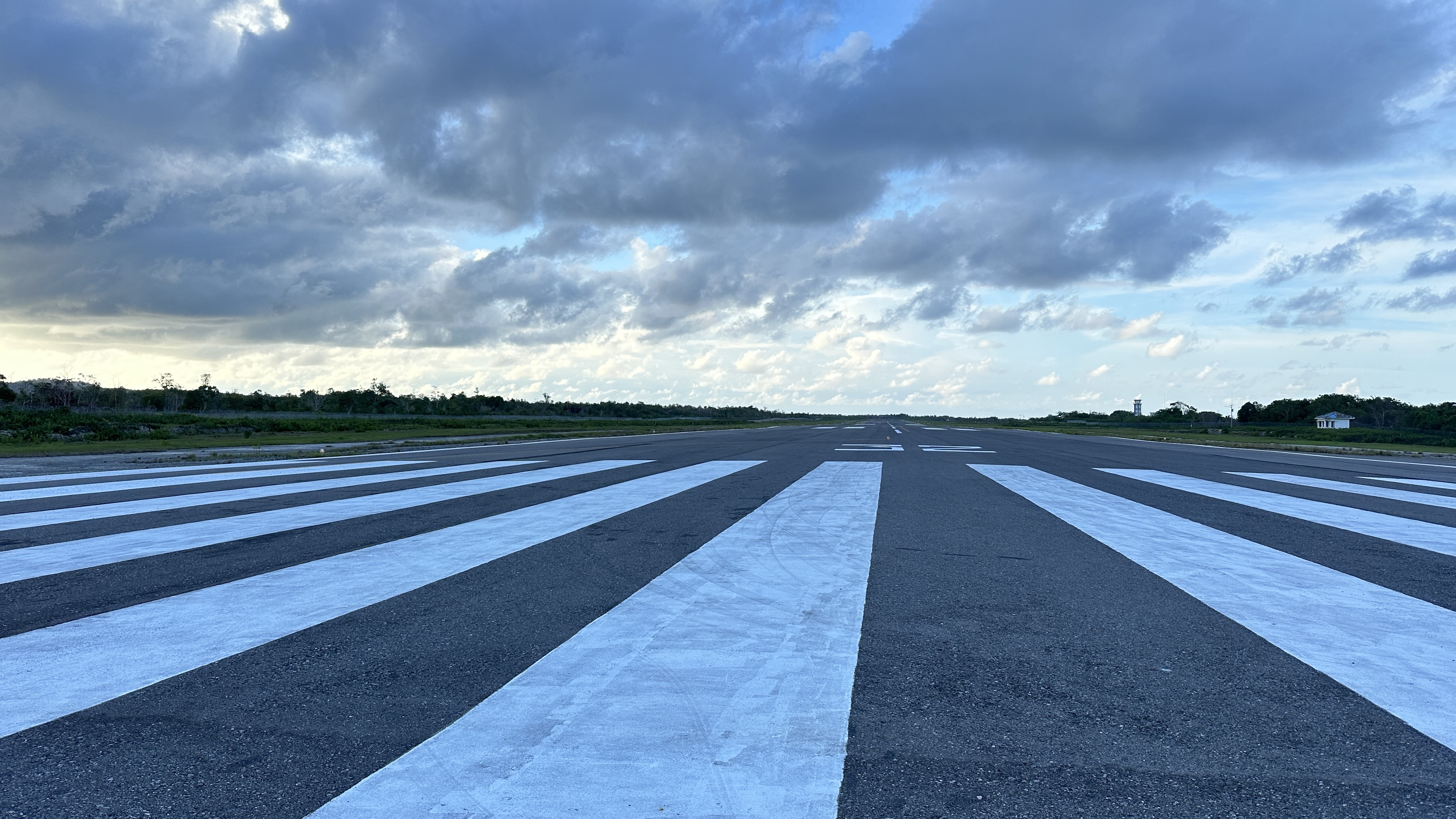 Foto Bandara Runway Threshold 32