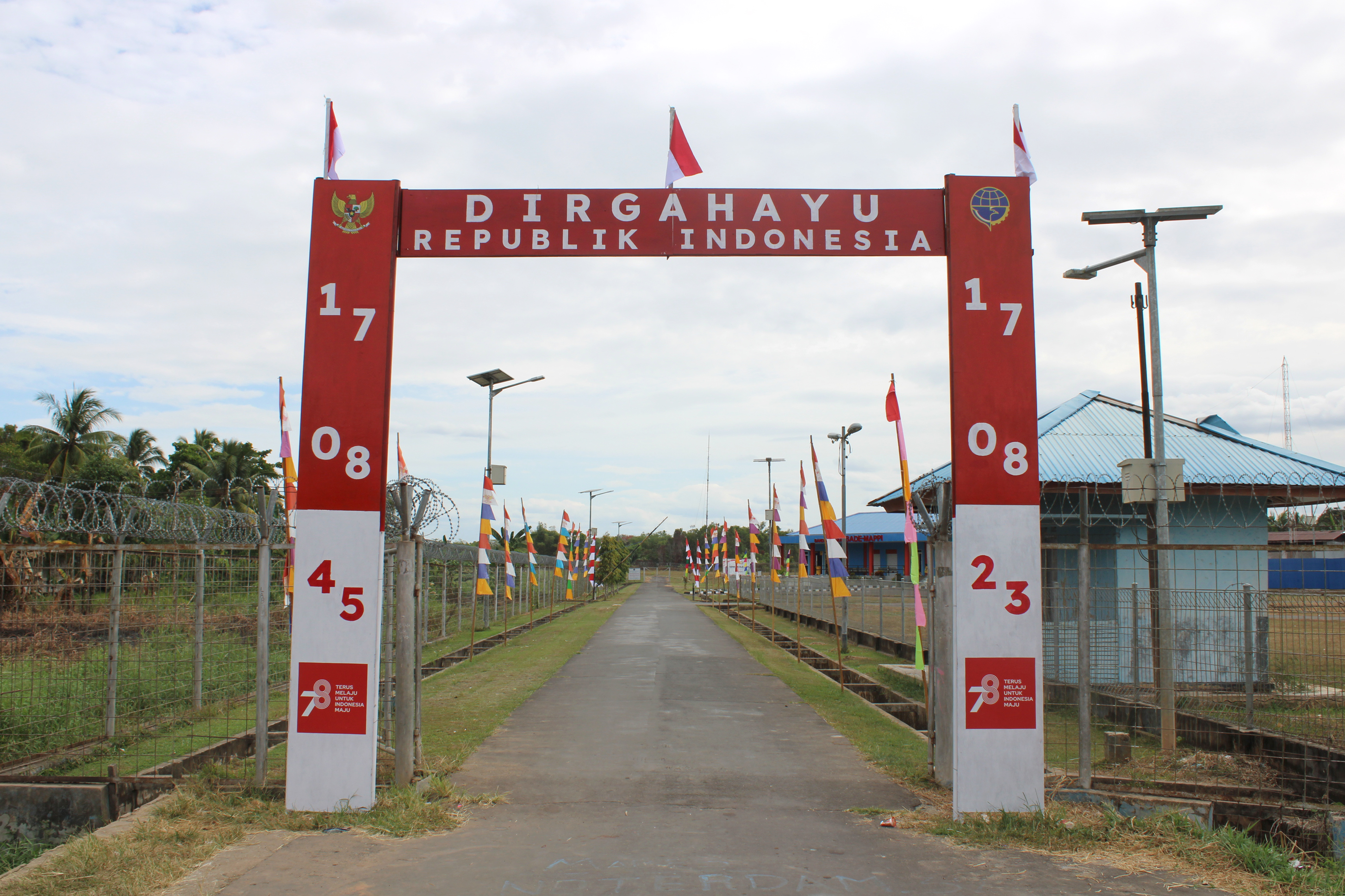 Foto Bandara Gerbang Masuk Bandara