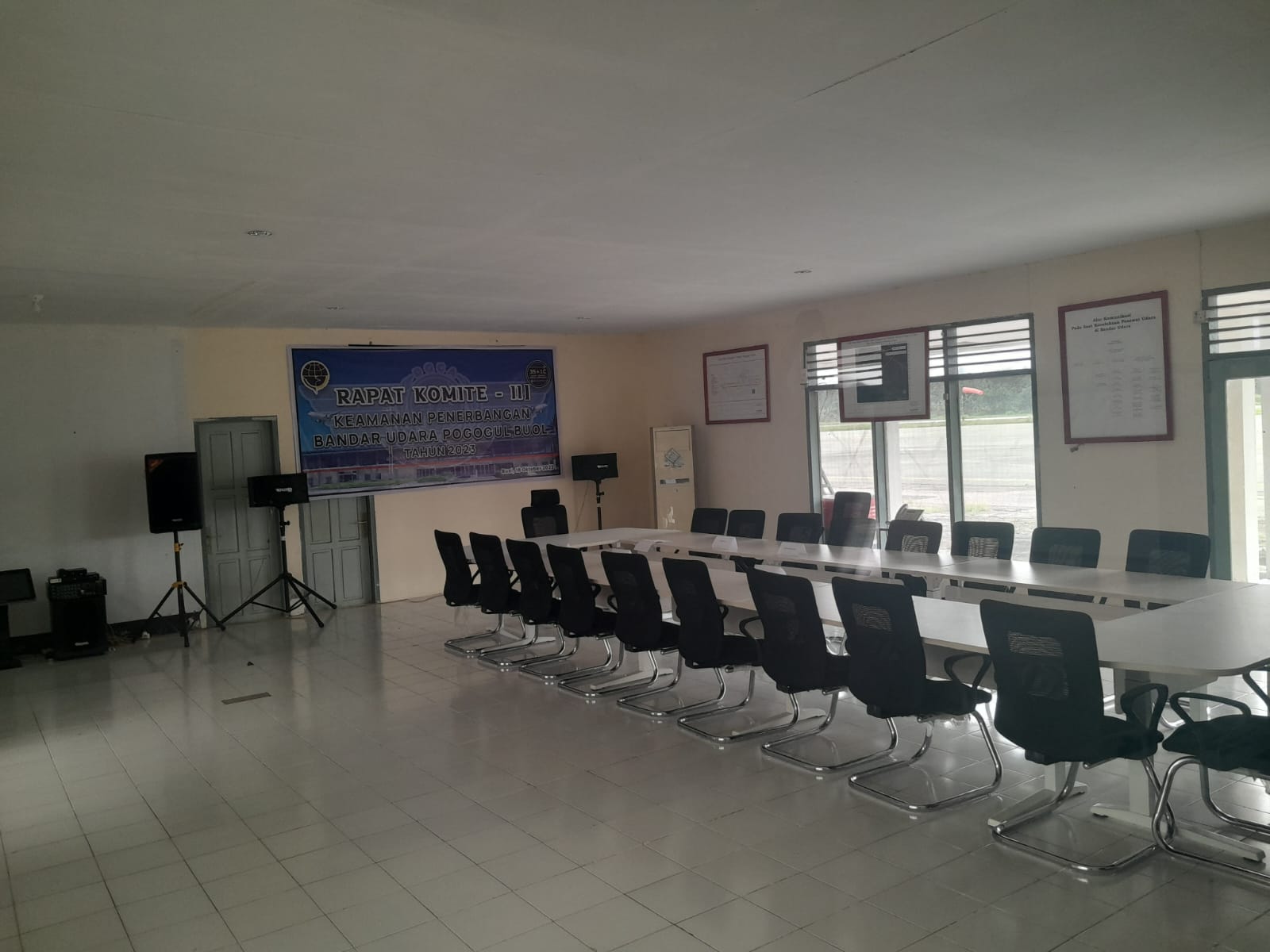 Foto Bandara Ruang rapat pegawai