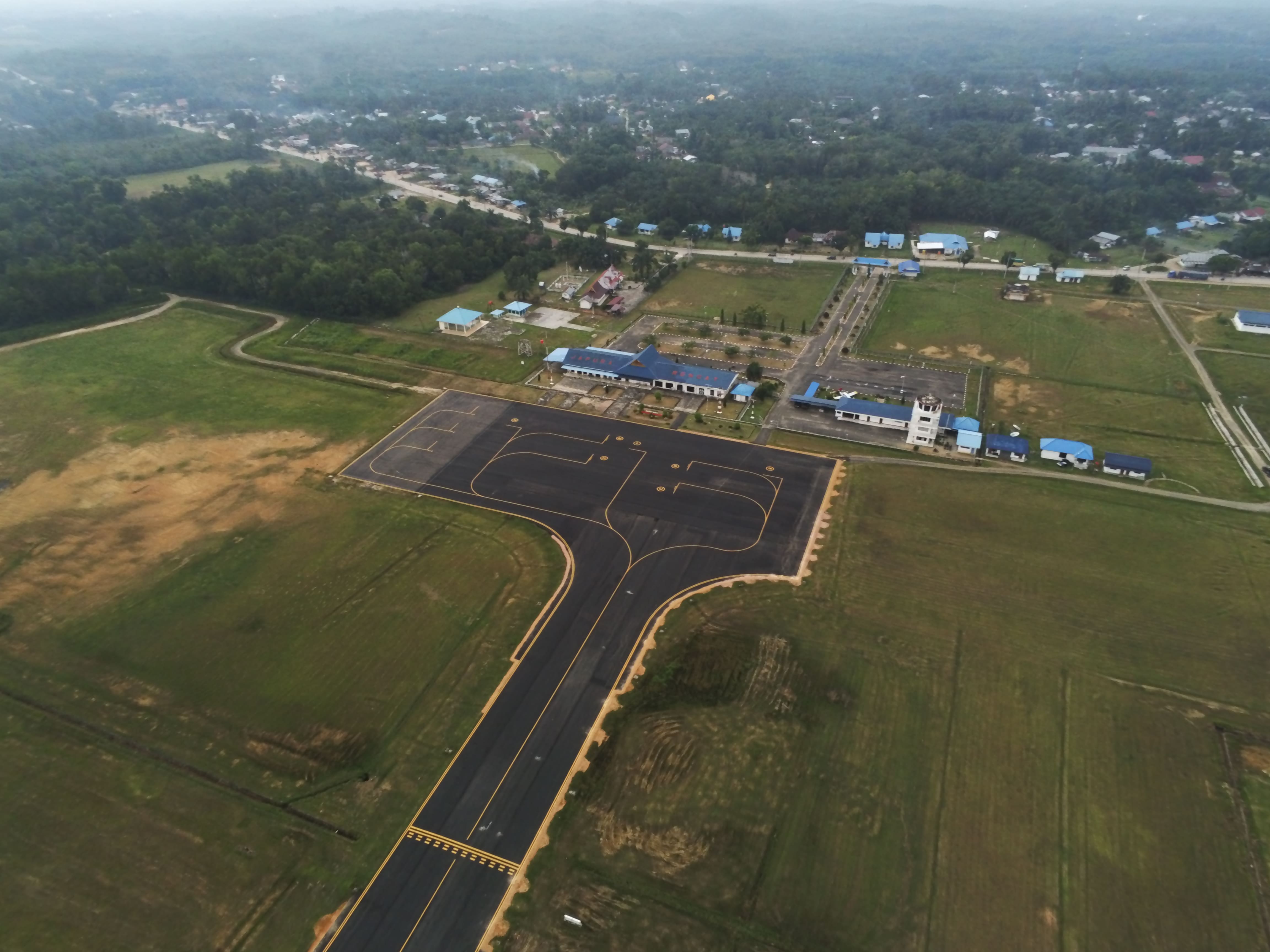 Foto Bandara Taxiway dan Apron