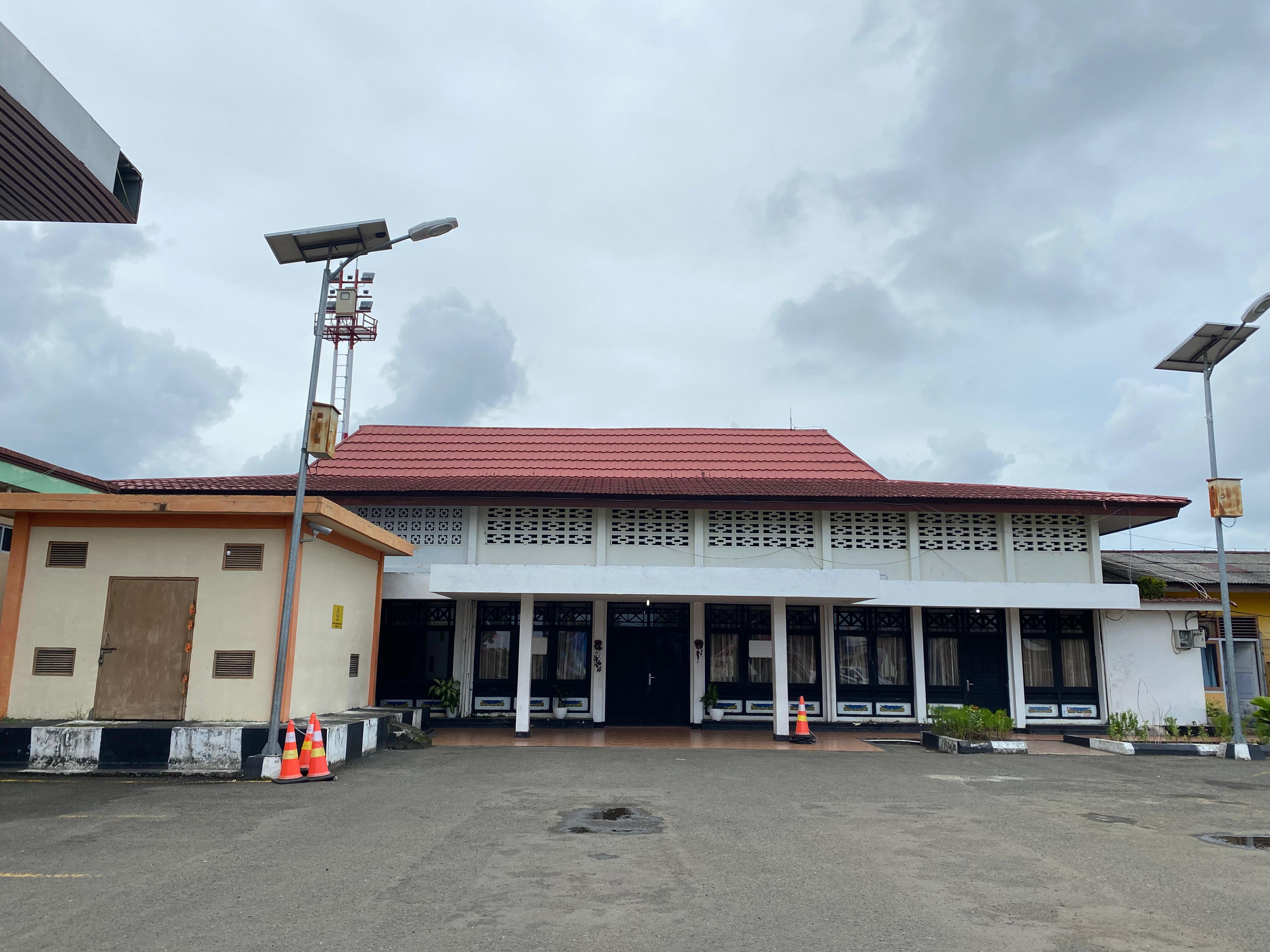 Foto Bandara Gedung VIP Bandara Tampak Depan
