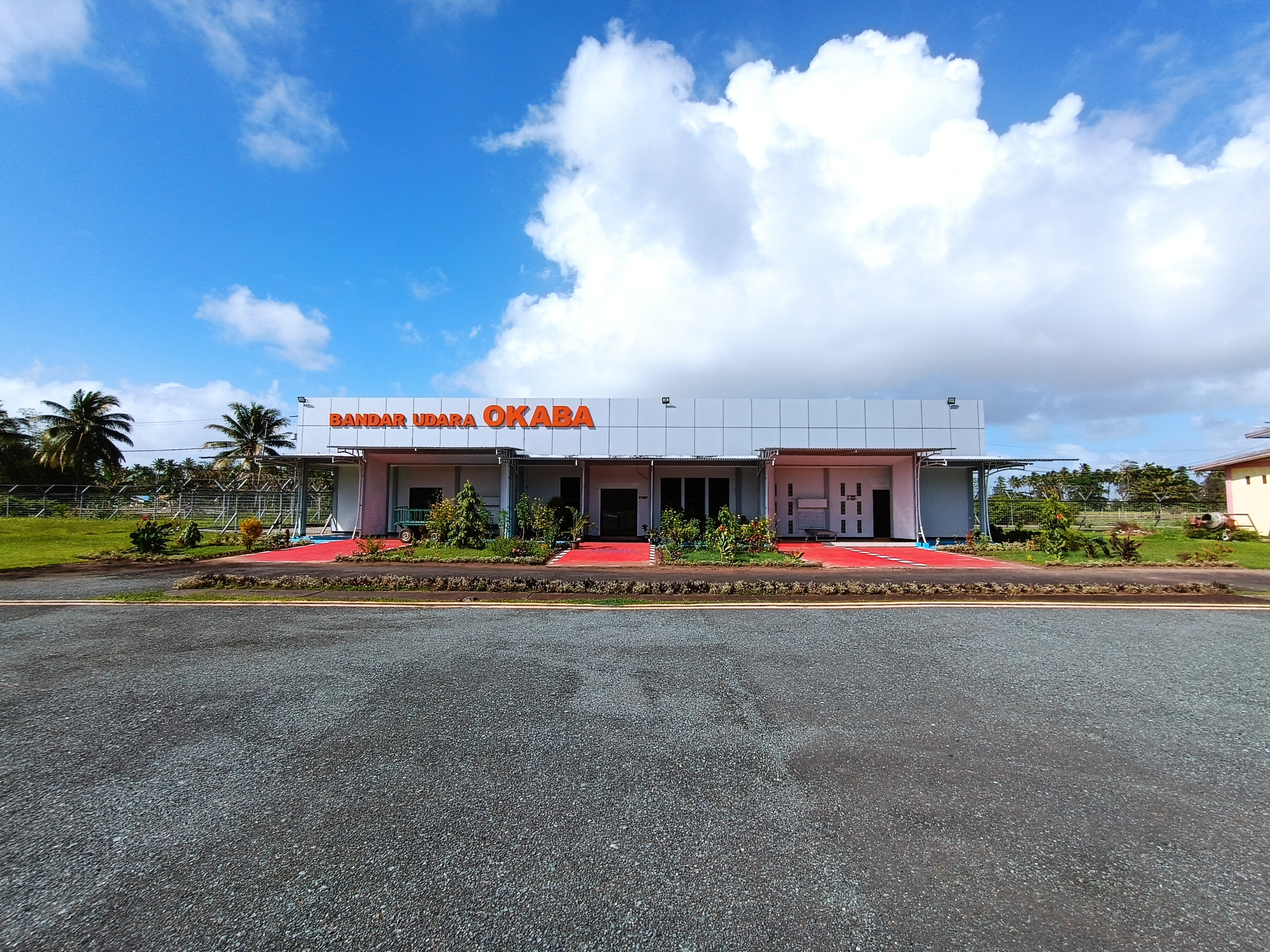 Foto Bandara Terminal Bandar Udara Okaba