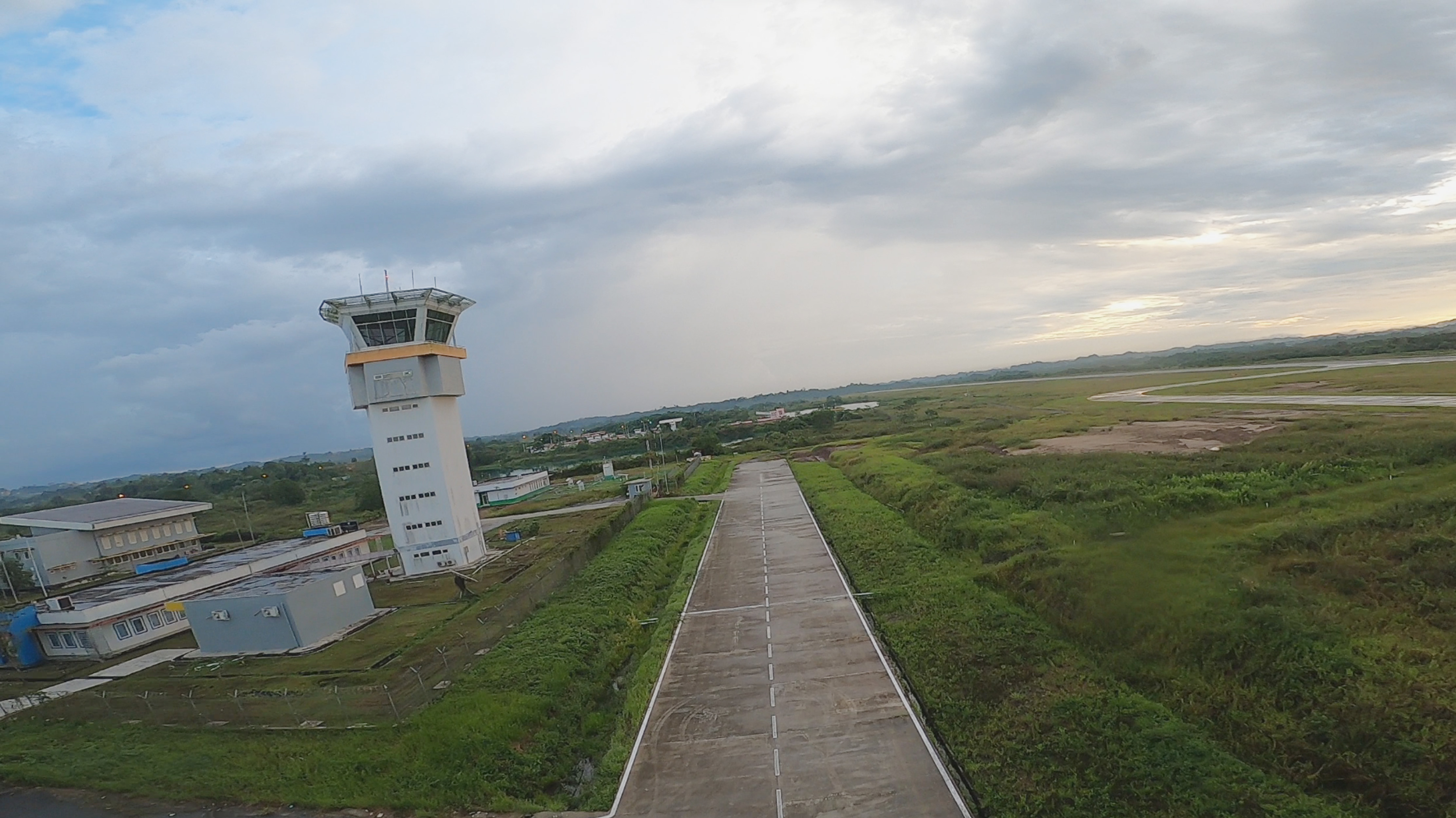 Foto Bandara Tower