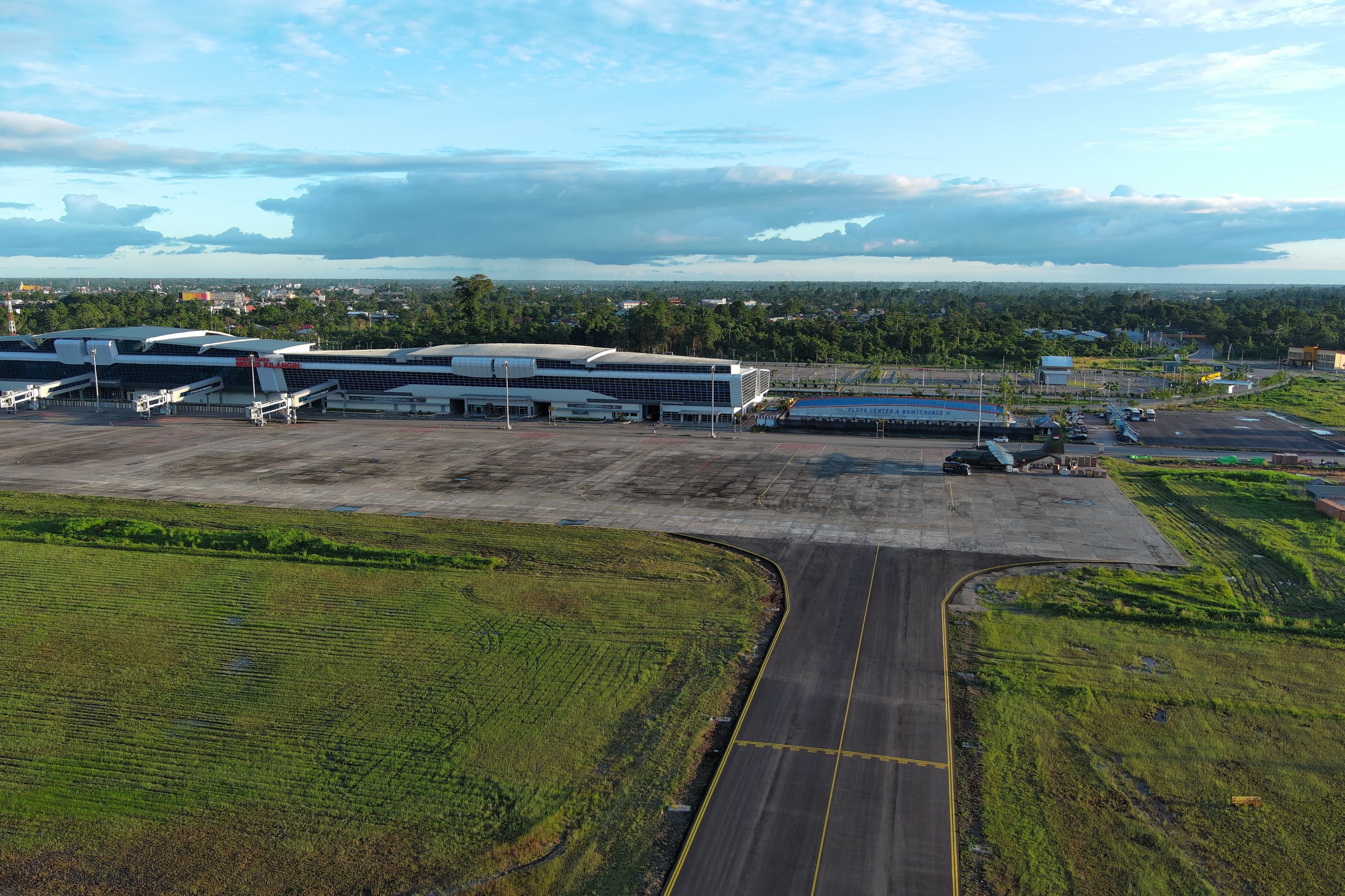 Foto Bandara TAXIWAY