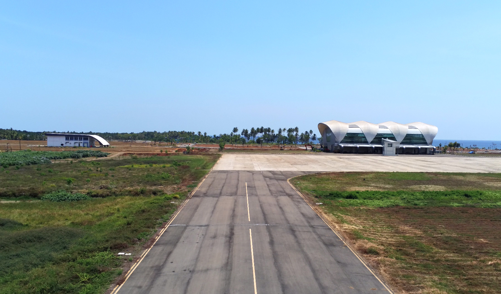 Foto Bandara Taxiway