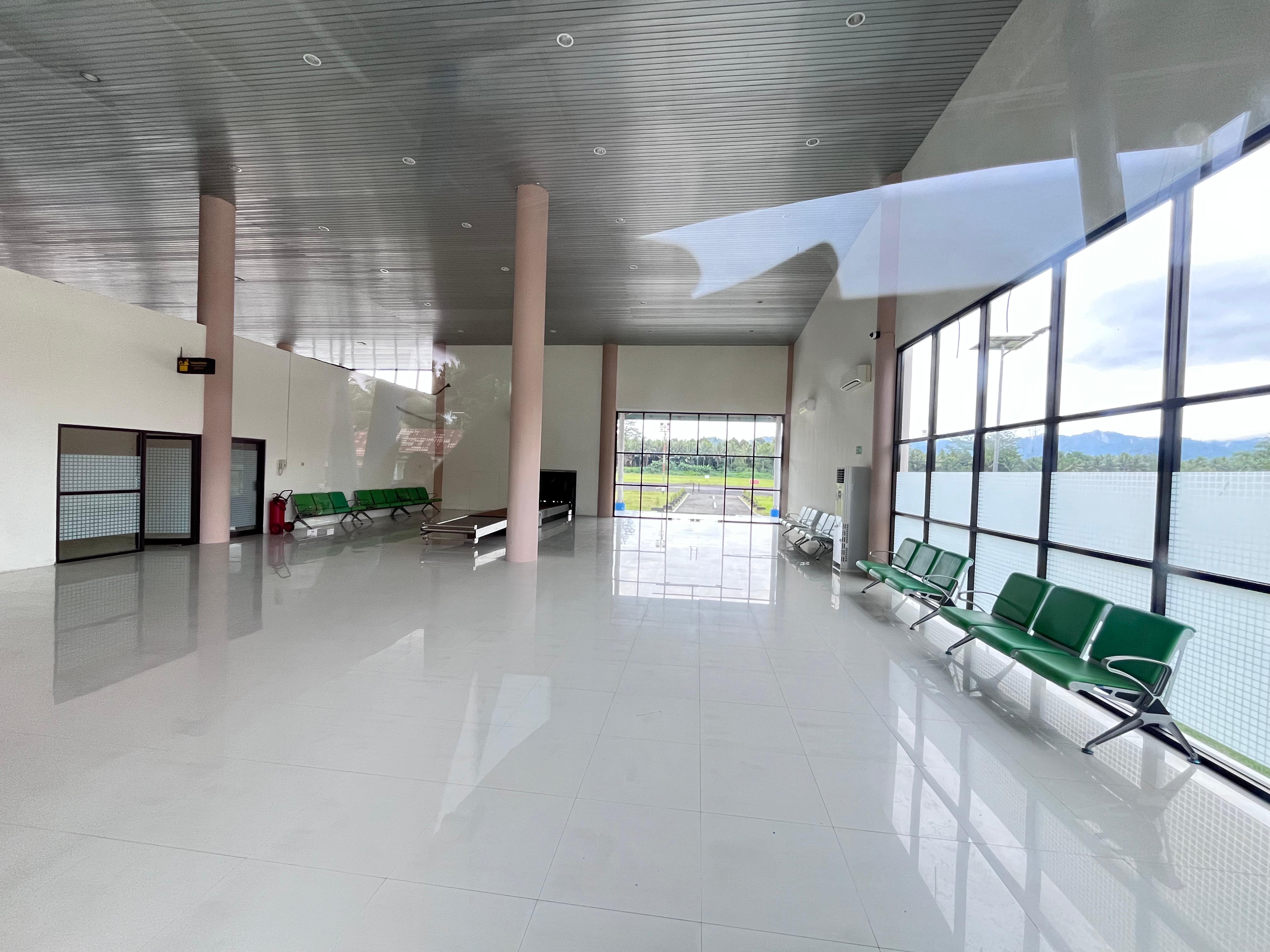 Foto Bandara ruang kedatangan