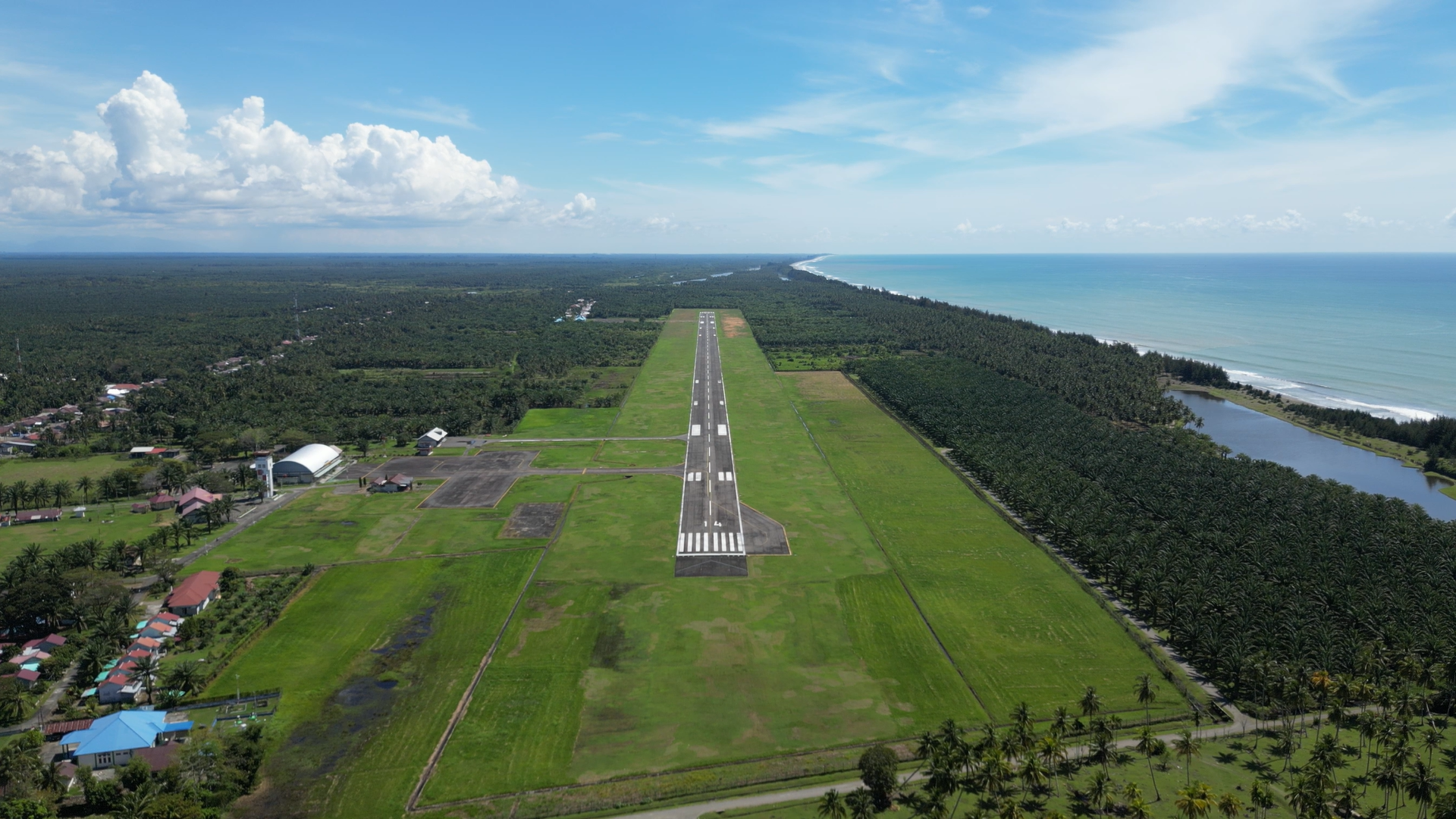 Foto Bandara FOTO RUNWAY AREA 14 DARI DRONE