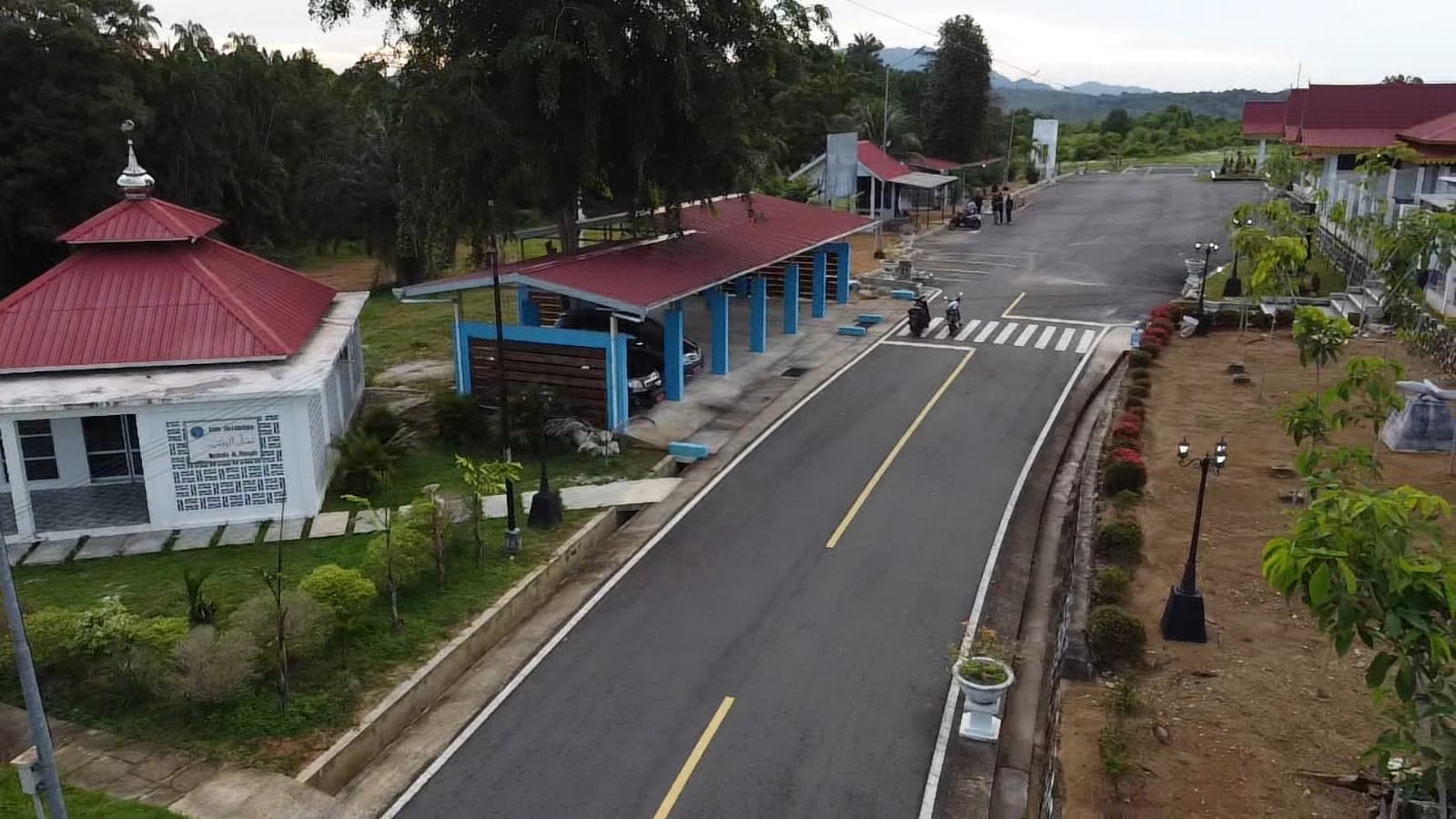 Foto Bandara Parkir Kantor