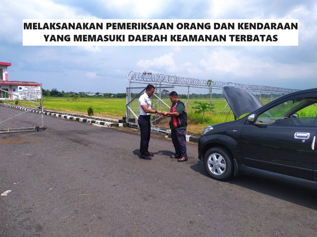 Foto Bandara Pemeriksaan oleh Aviation Security