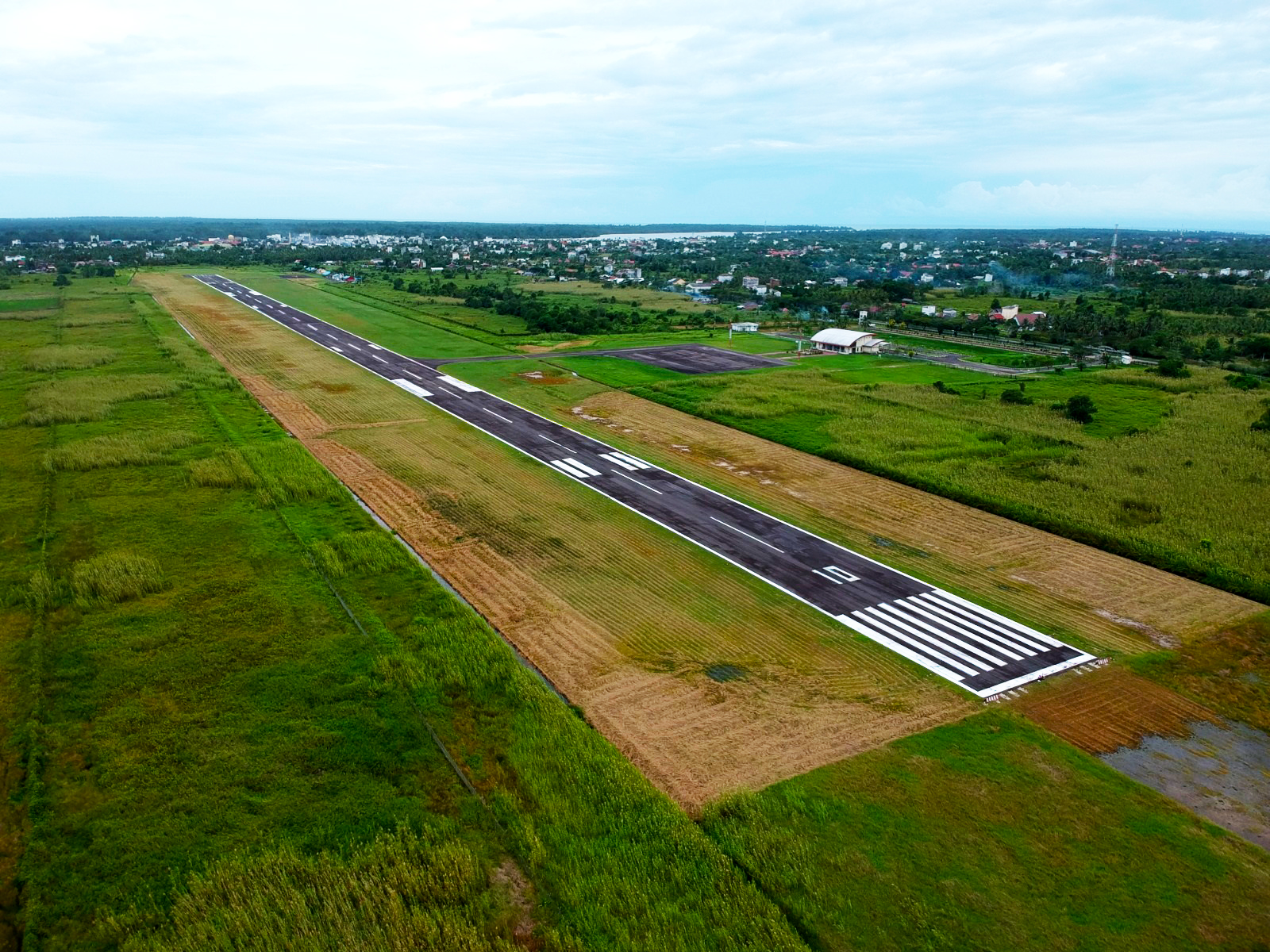 Foto Bandara Runway 10