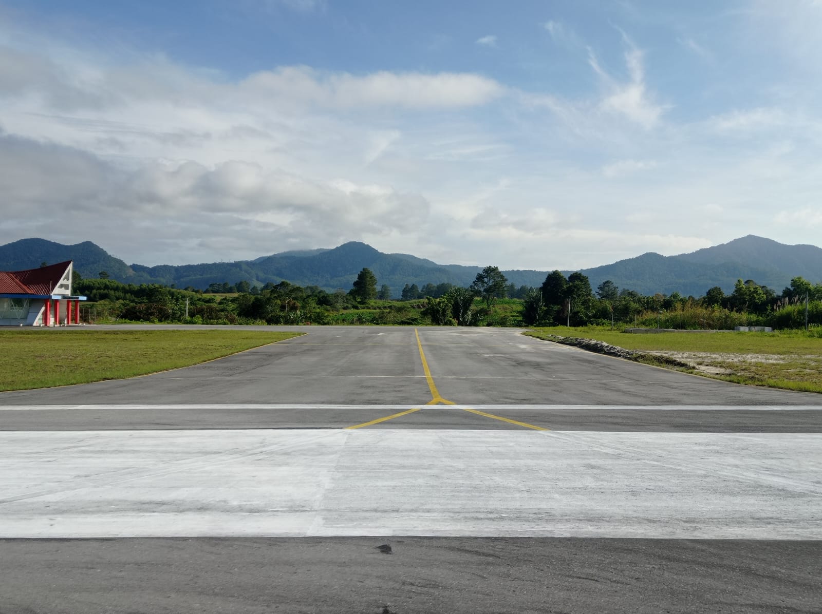 Foto Bandara taxi way lama