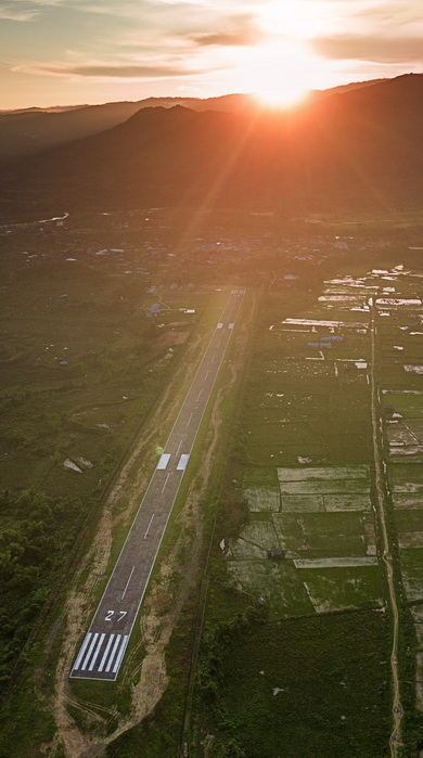 Foto Bandara Runway