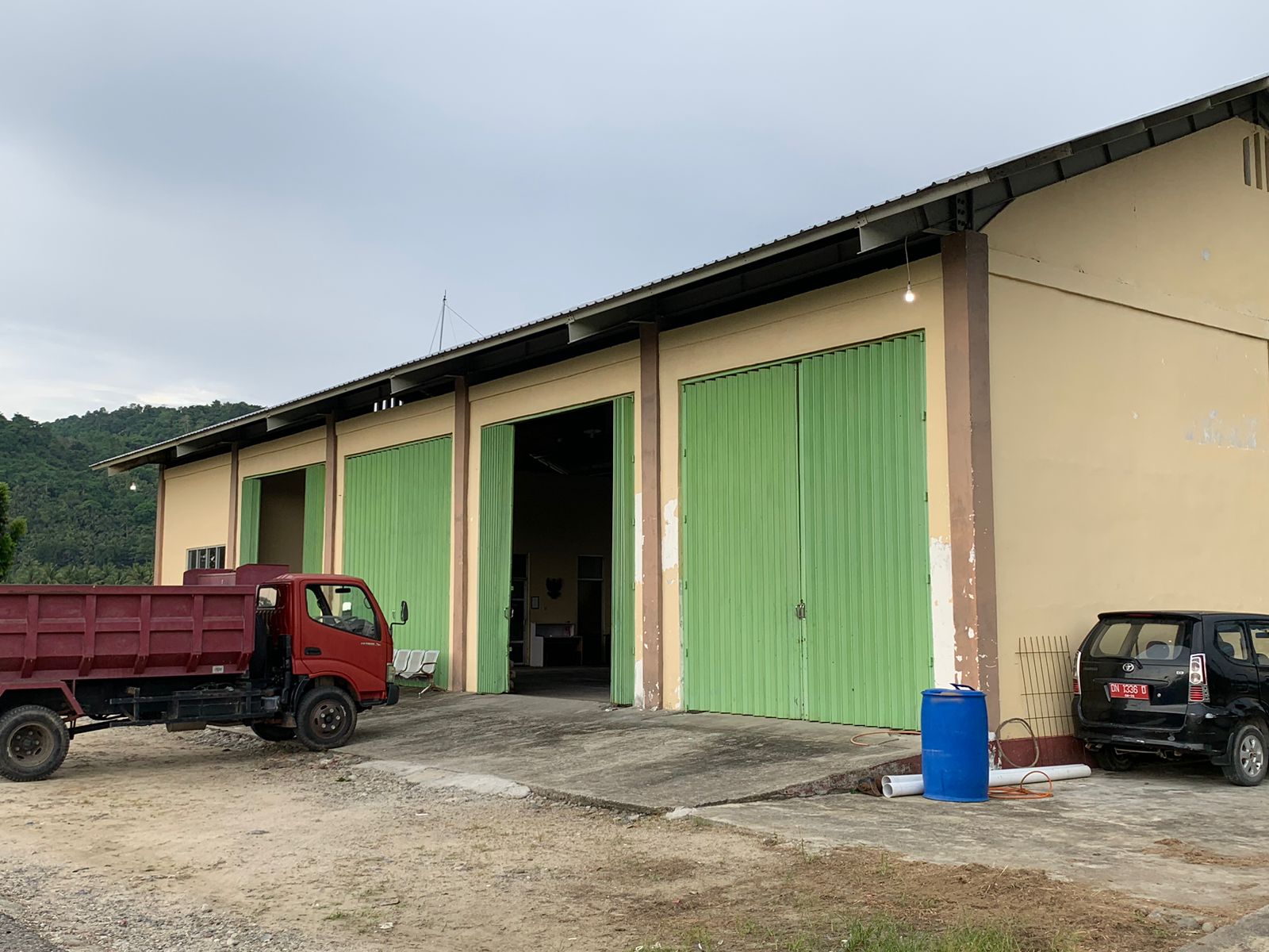 Foto Bandara FASILITAS PENUNJANG GEDUNG WORKSHOP BANDARA SULTAN BANTILAN TOLITOLI