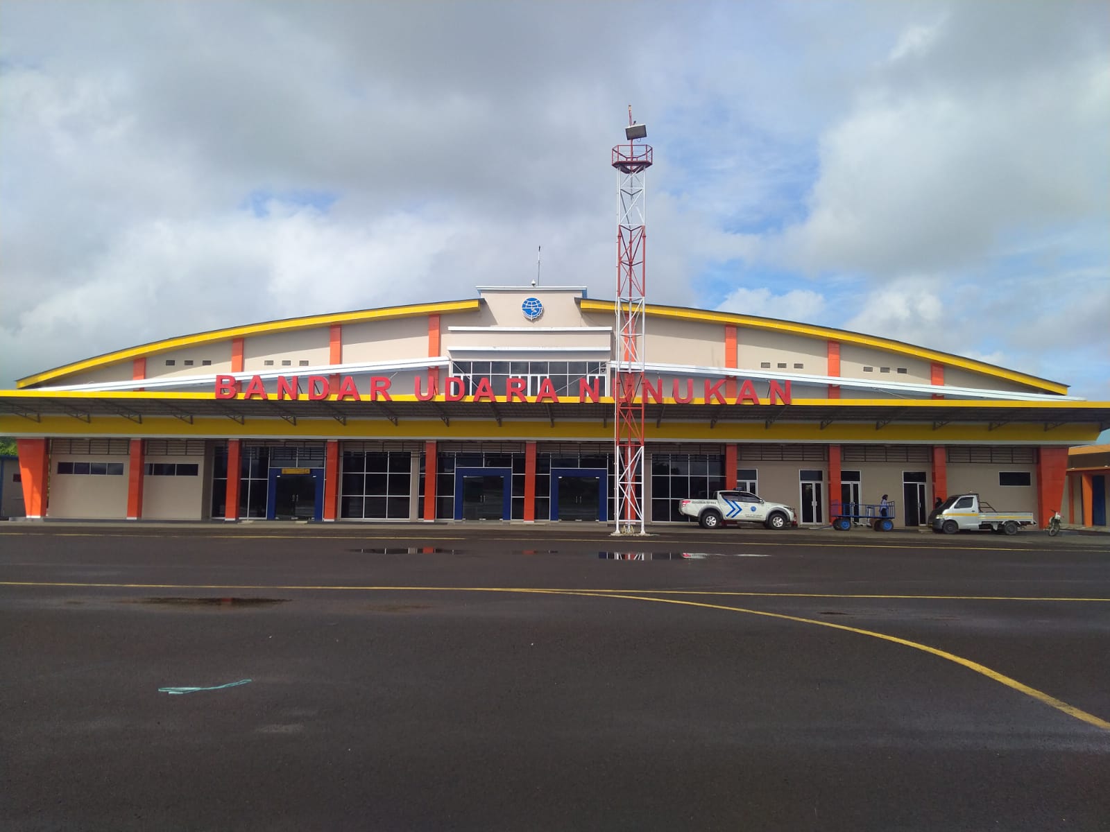 Foto Bandara GEDUNG TERMINAL