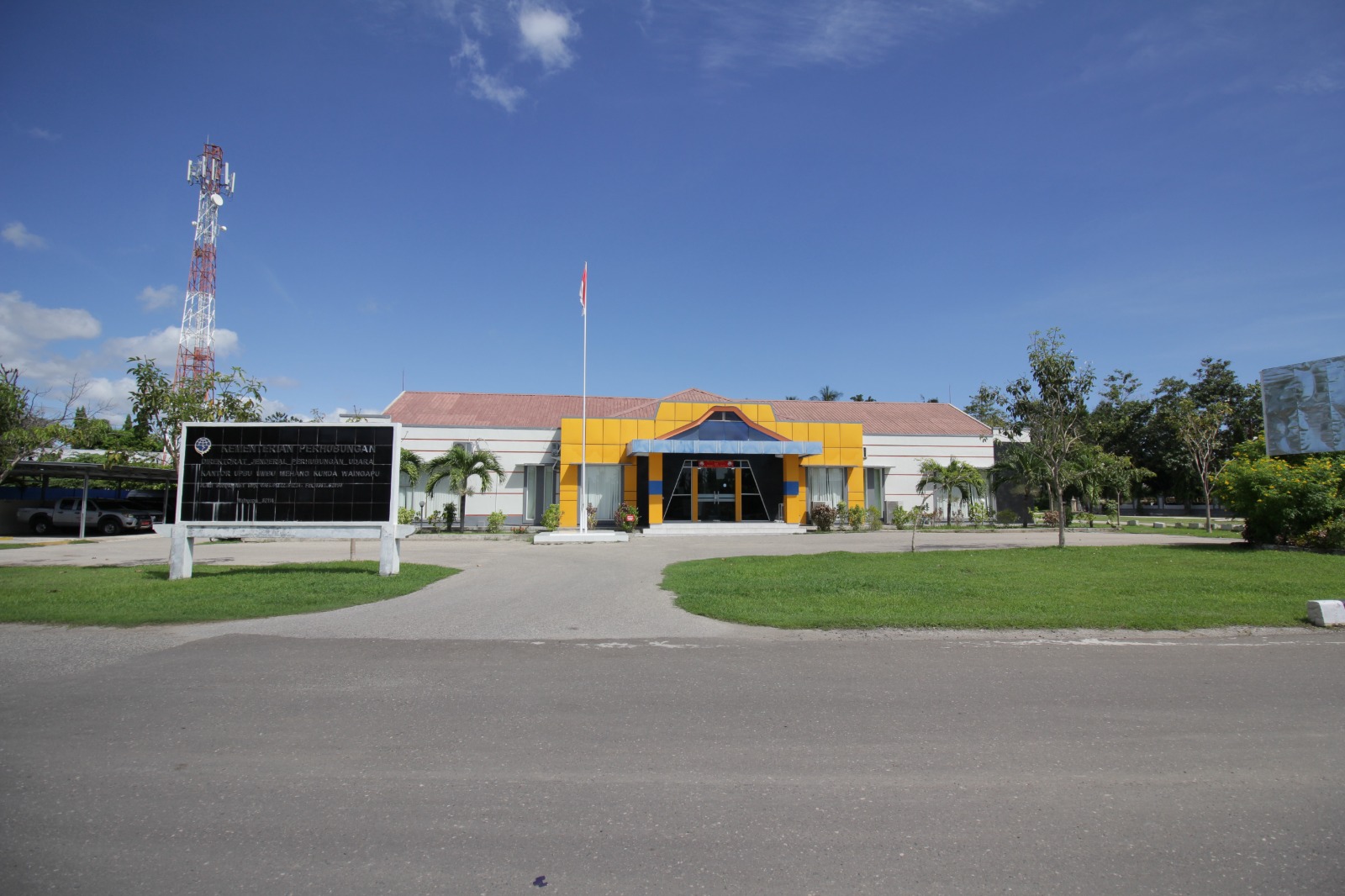 Foto Bandara Gedung Administrasi