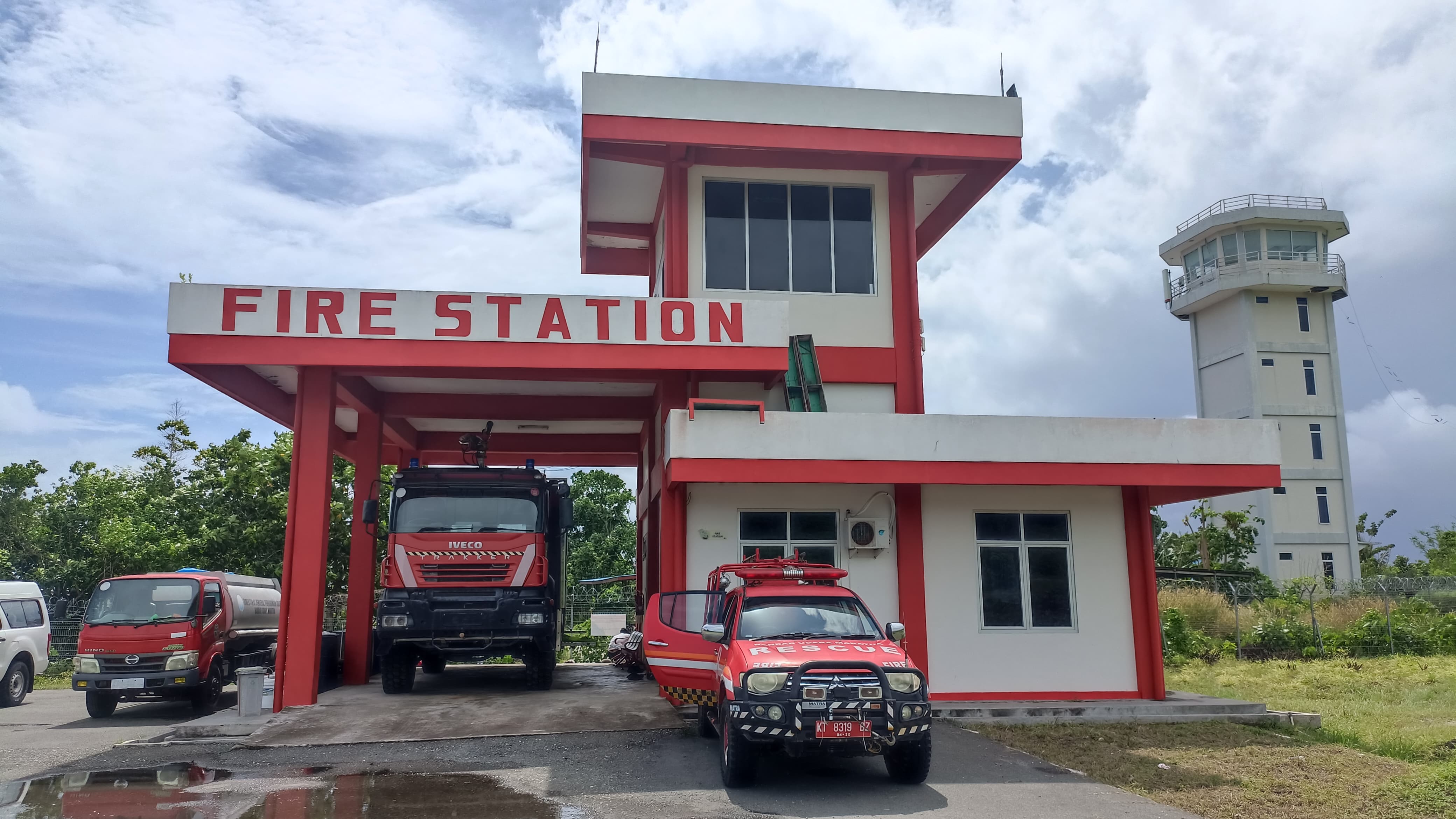 Foto Bandara Gedung PKP-PK - Kantor UPBU Maratua