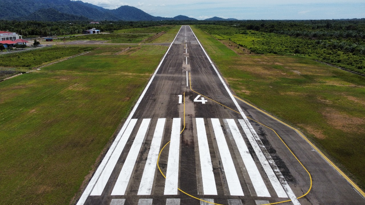 Foto Bandara RUNWAY 14