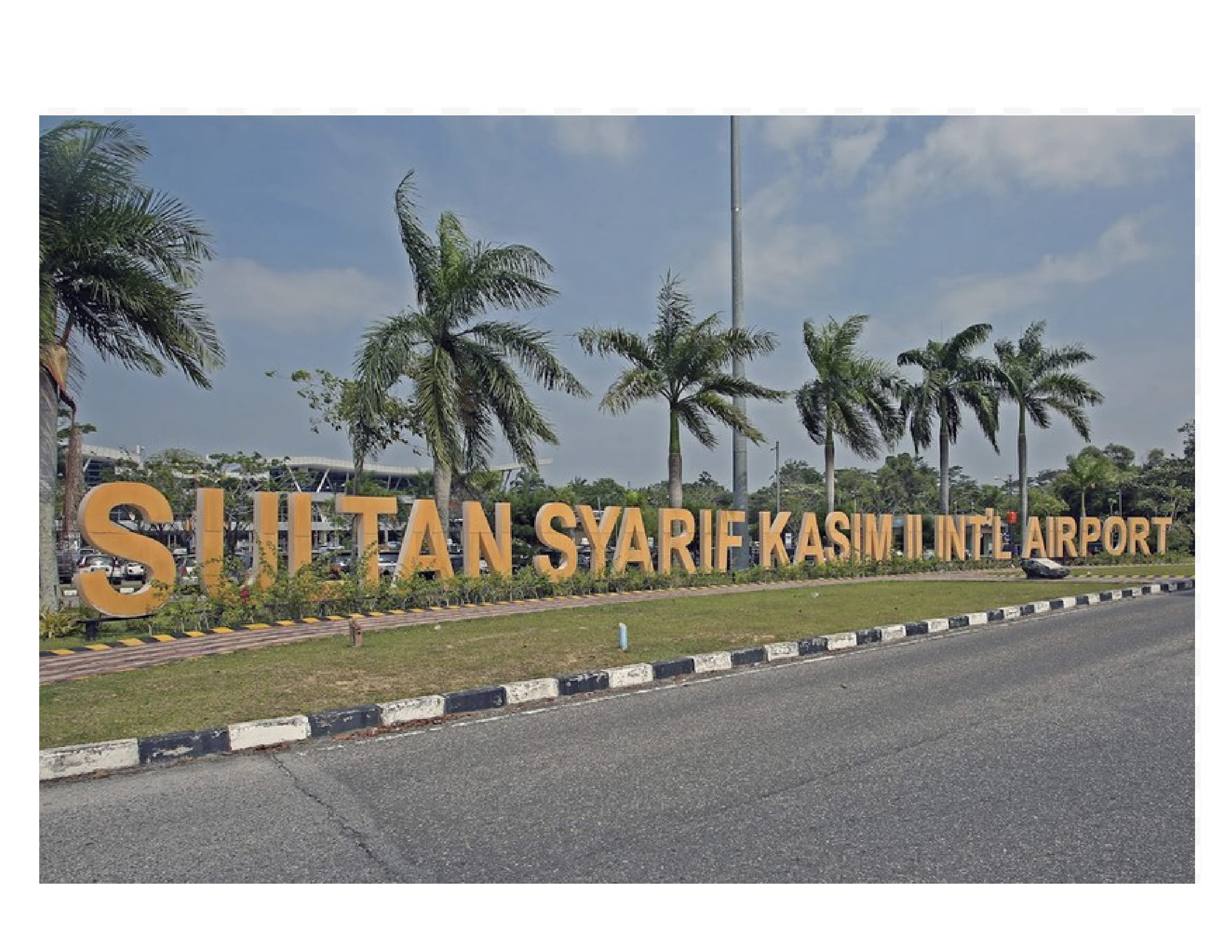 Foto Bandara Bandar Udara Internasional Sultan Syarif Kasim II- Pekan Baru