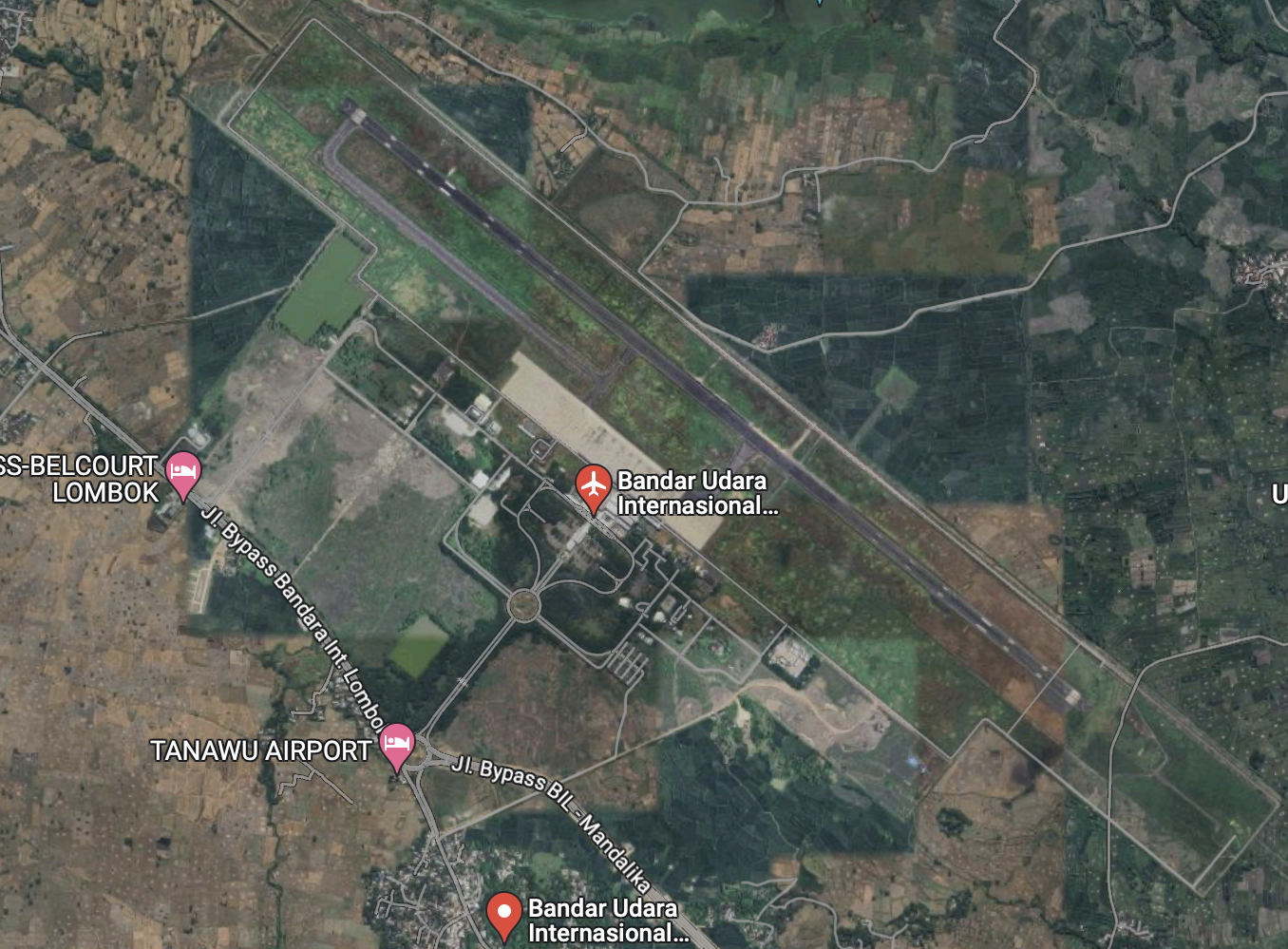 Foto Bandara Runway dan Sisi Udara Bandar Udara Zainuddin Abdul Madjid - Lombok