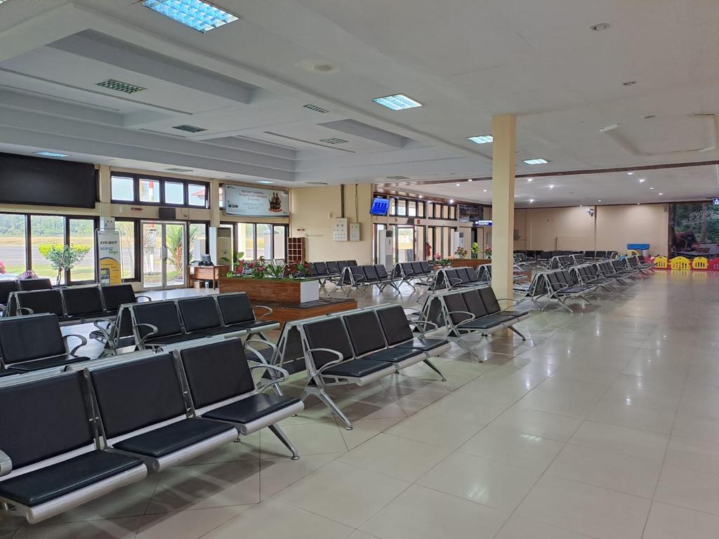 Foto Bandara Ruang Tunggu Penumpang (2)