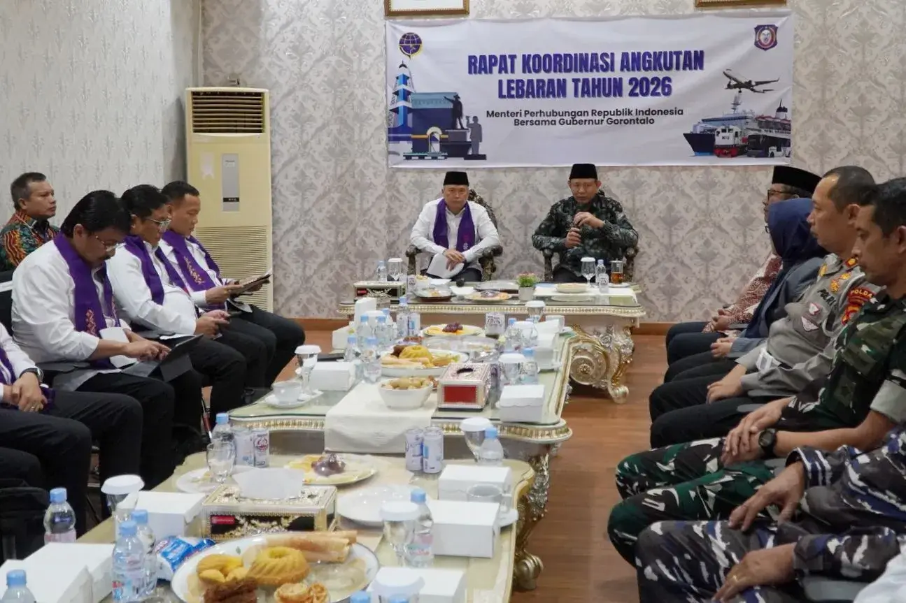 MENHUB DUDY PURWAGANDHI DAN GUBERNUR GORONTALO KOORDINASIKAN KESIAPAN ANGKUTAN LEBARAN 2026