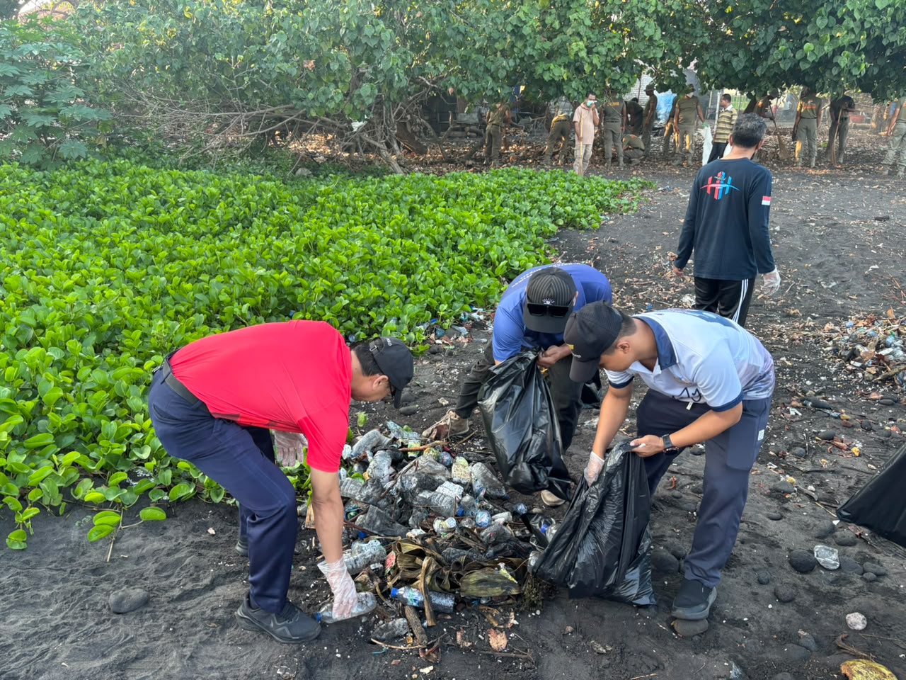 Kerja Bakti Dalam Rangka Hari Perhubungan Nasional Ke-55