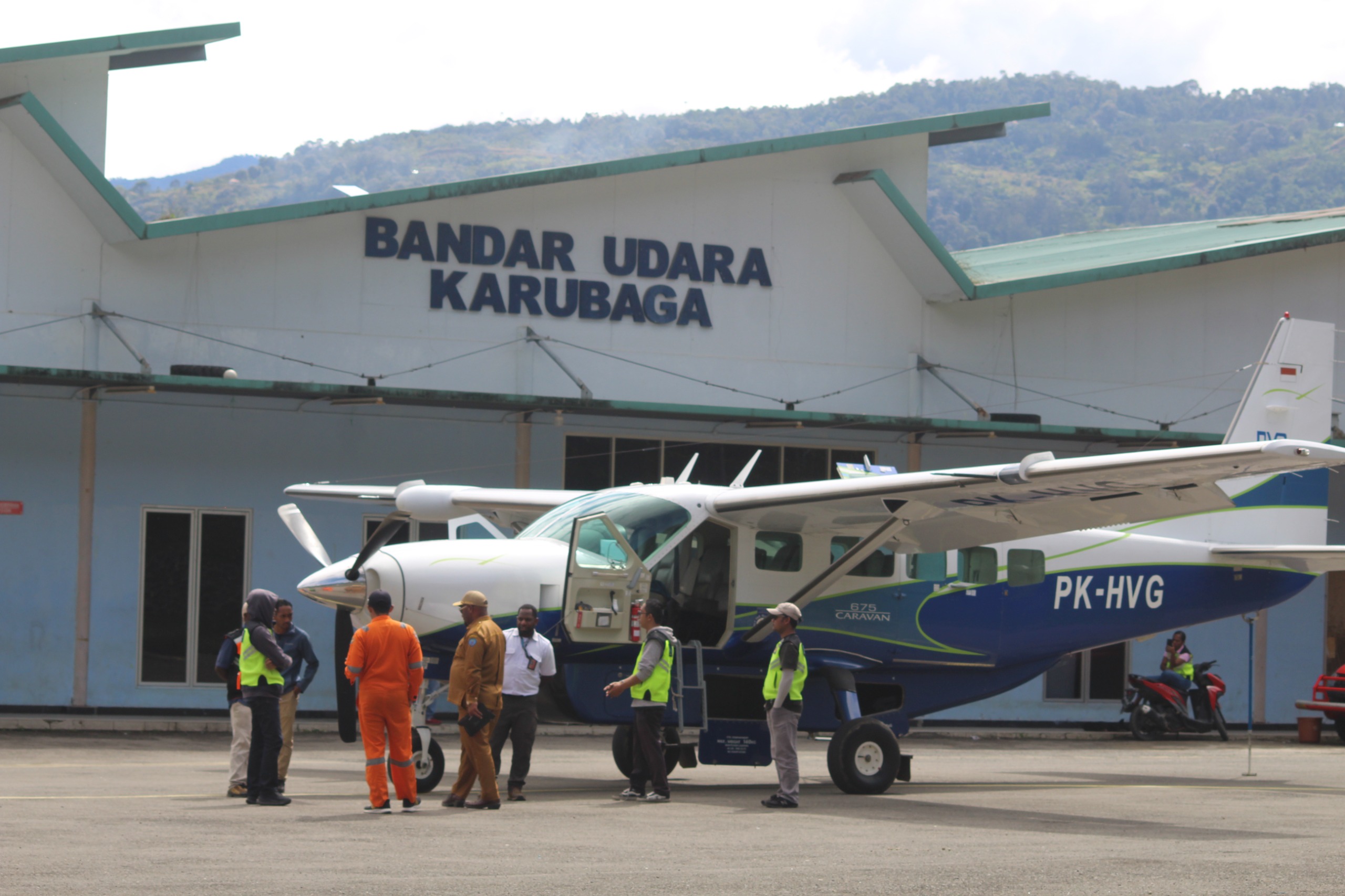 Gambar Berita dengan Judul Kabupaten Tolikara Mulai Beroperasi Pelayanan Transportasi Udara Bersubsidi, Gandeng PT Eya Aviation