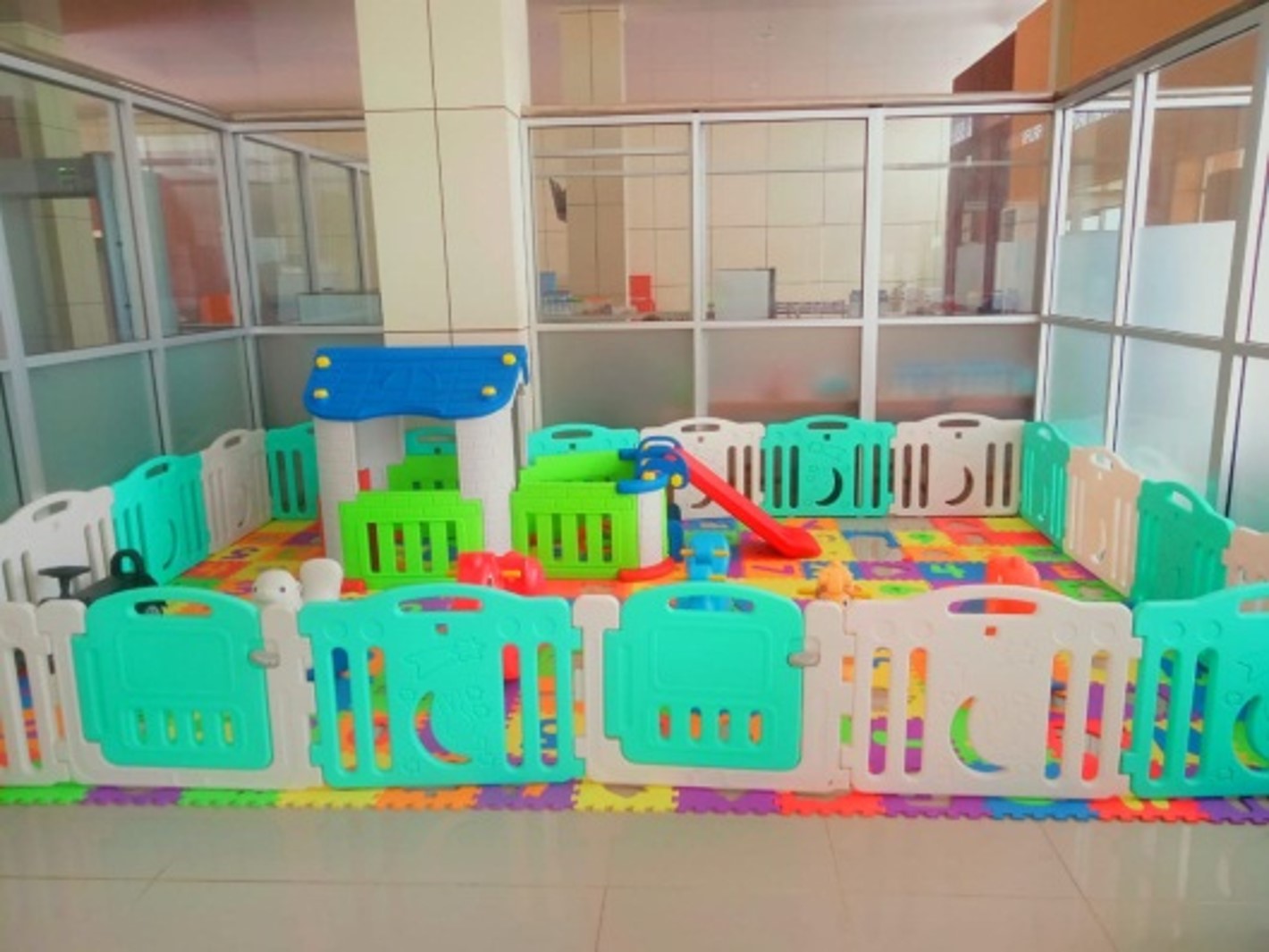 🍼 Bandara Kepi Makin Ramah Anak! Kini Hadir Ruang Nursery & Area Bermain Edukatif di Terminal Penumpang