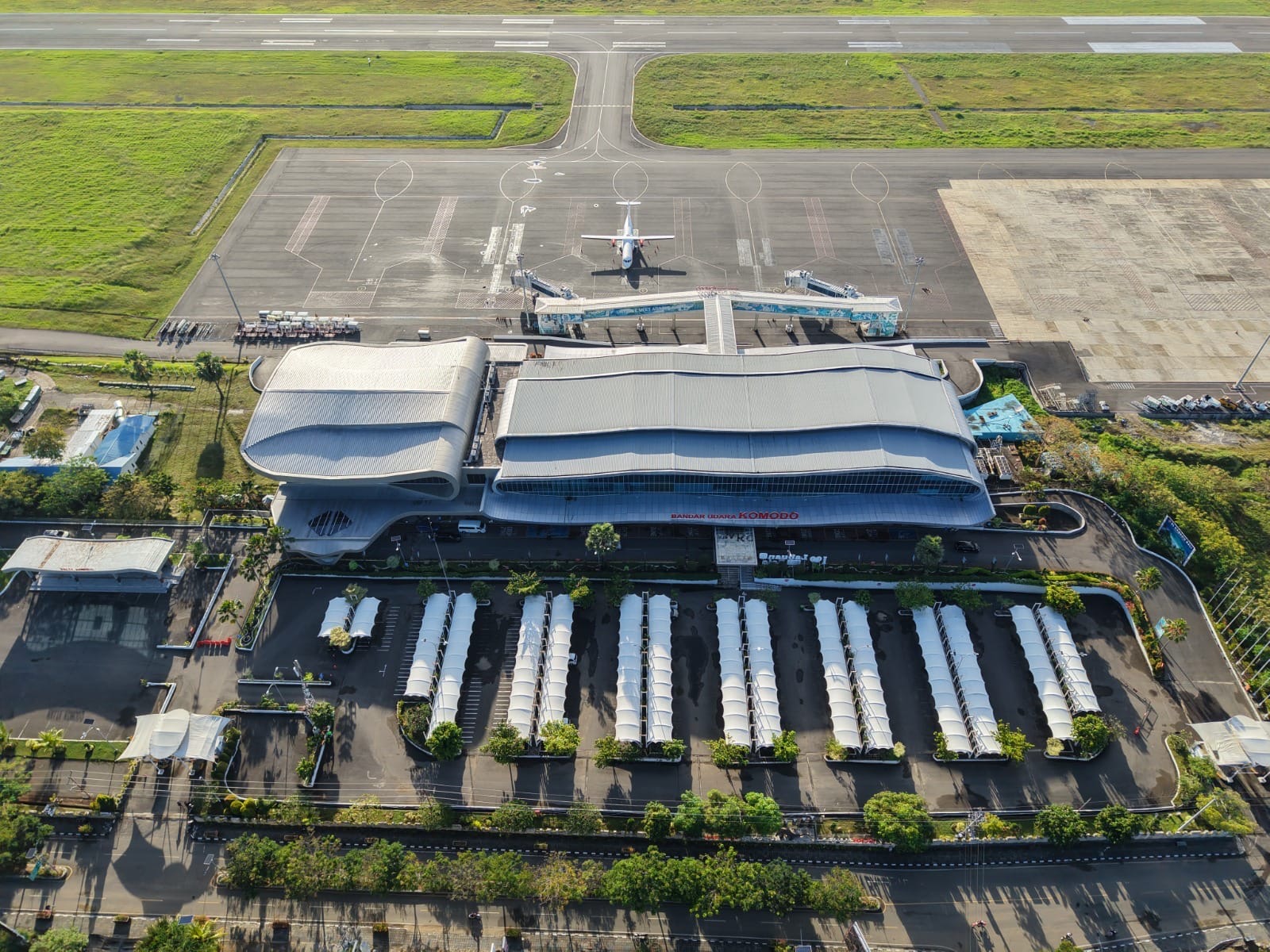 BANDARA KOMODO TETAP BEROPERASI DENGAN PEMBATASAN PASCA GEMPA MAGNITUDO 7,7 SR