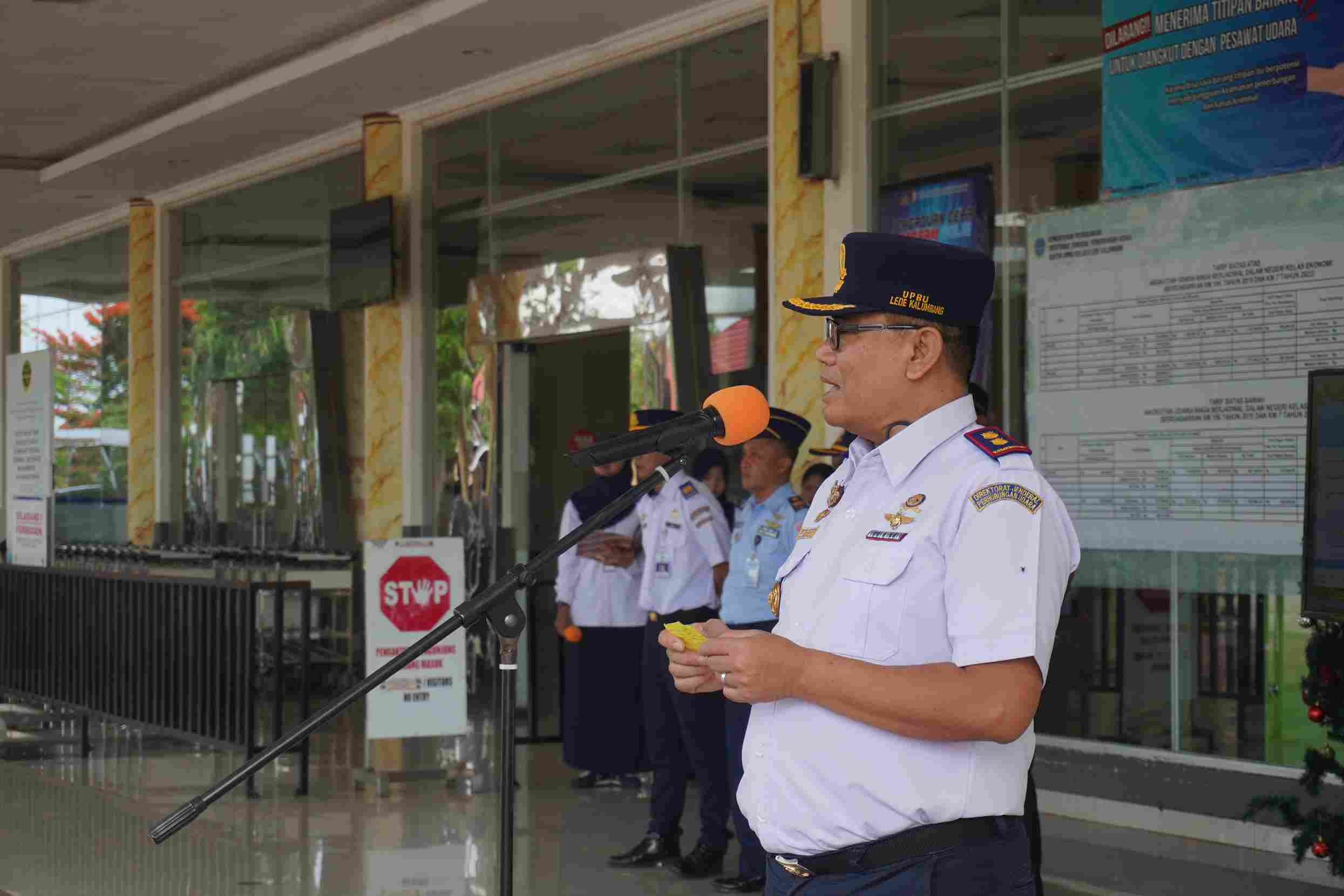 Gambar berita dengan judul Bandara Lede Kalumbang Resmi Buka Posko Angkutan Natal 2025 dan Tahun Baru 2026