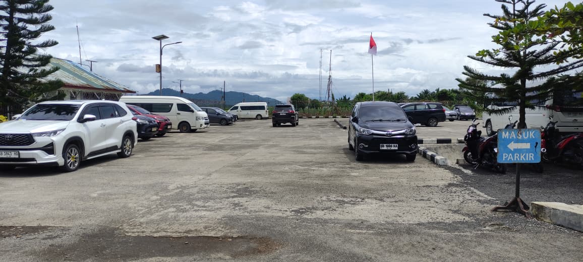 PARKIR MOBIL