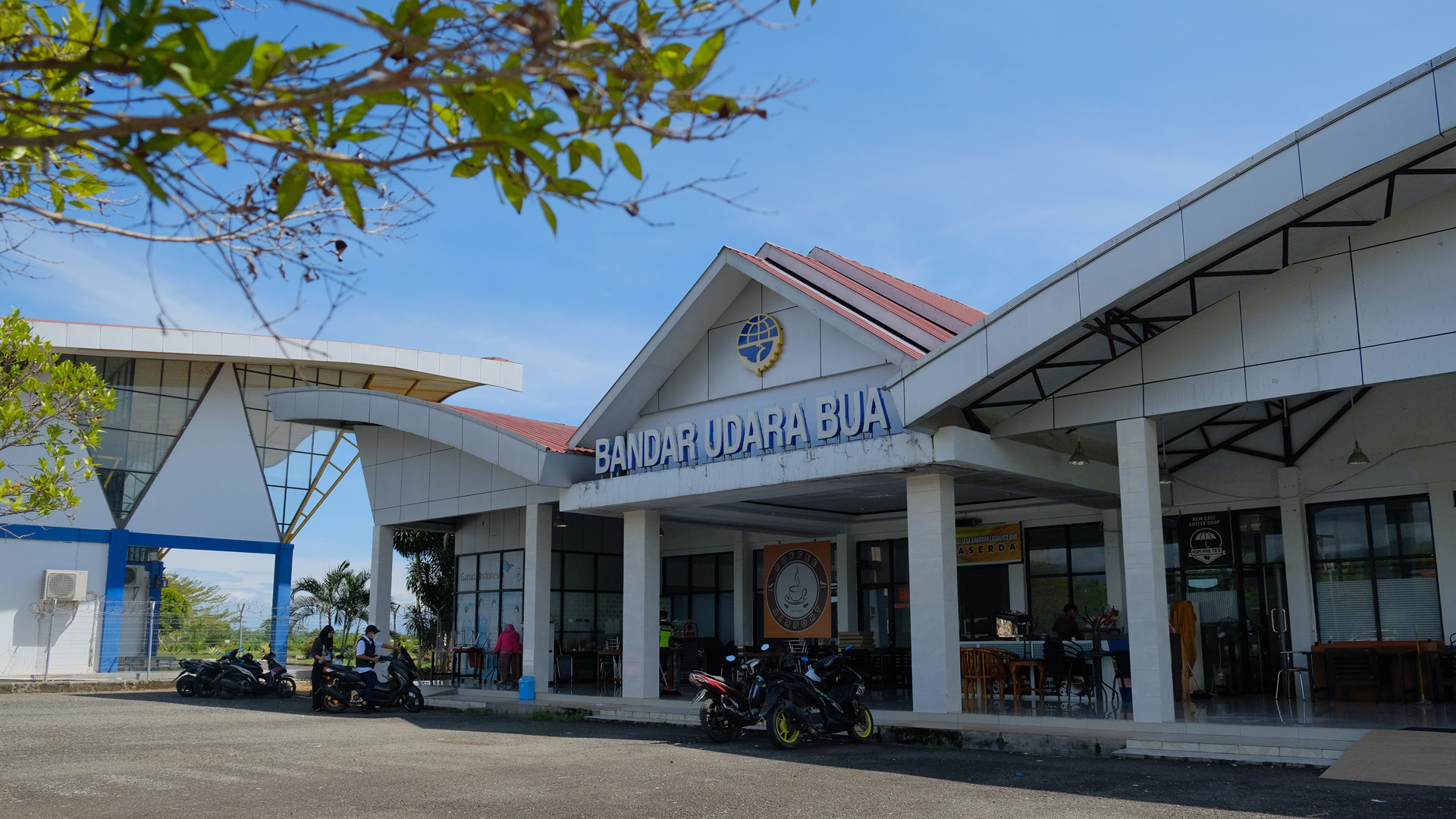 Kantin Bandara Lagaligo