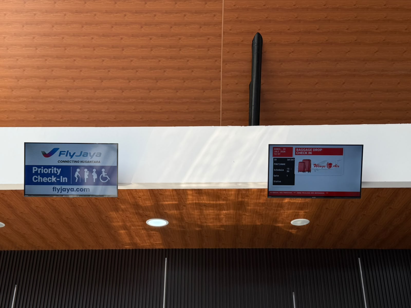 Flight Information Display System (FIDS)
