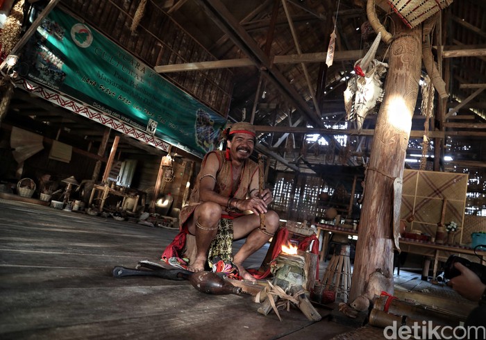 Gerai Oleh-Oleh (Souvenir Shop)