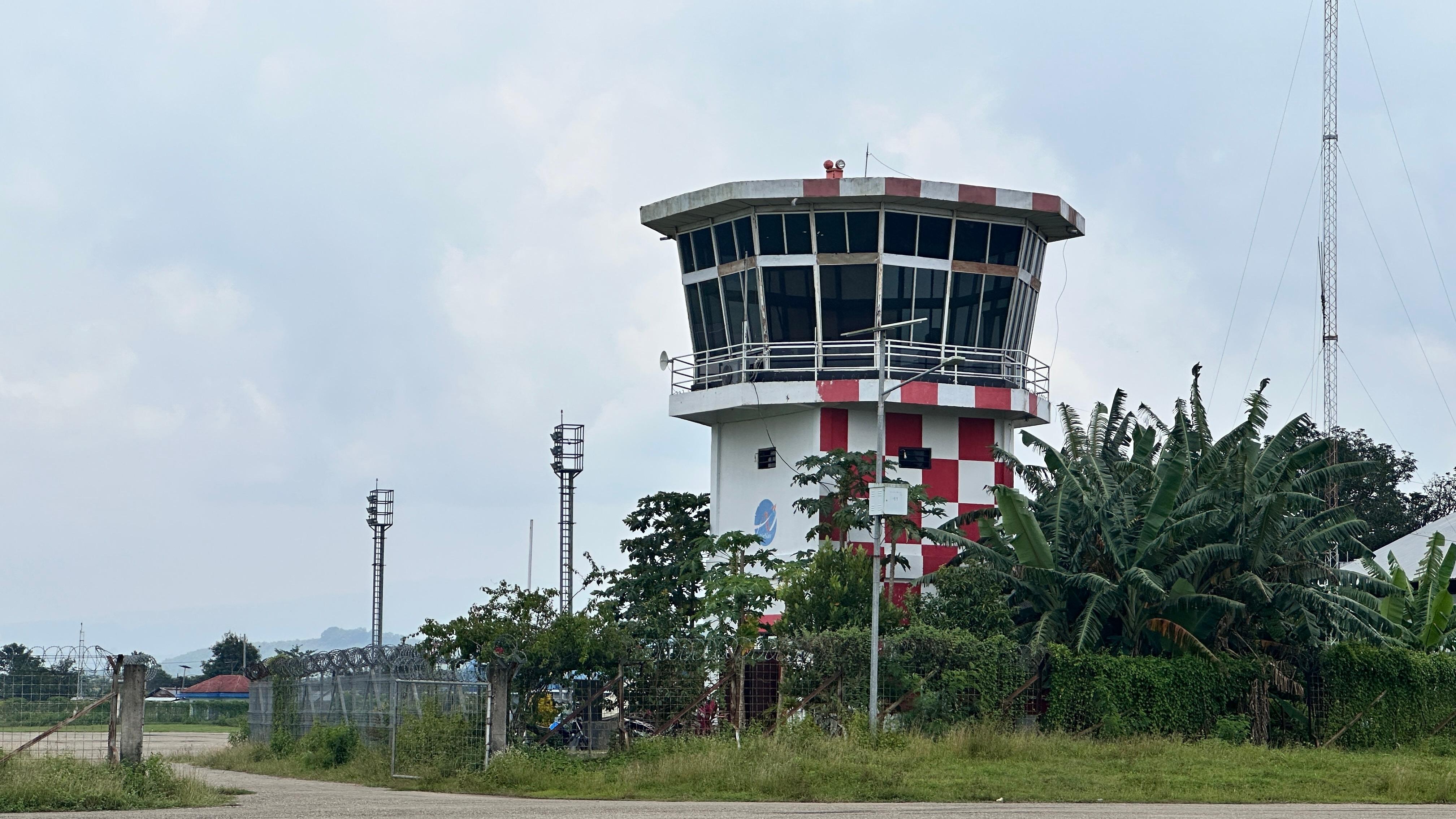 ATC Tower - Foto 2