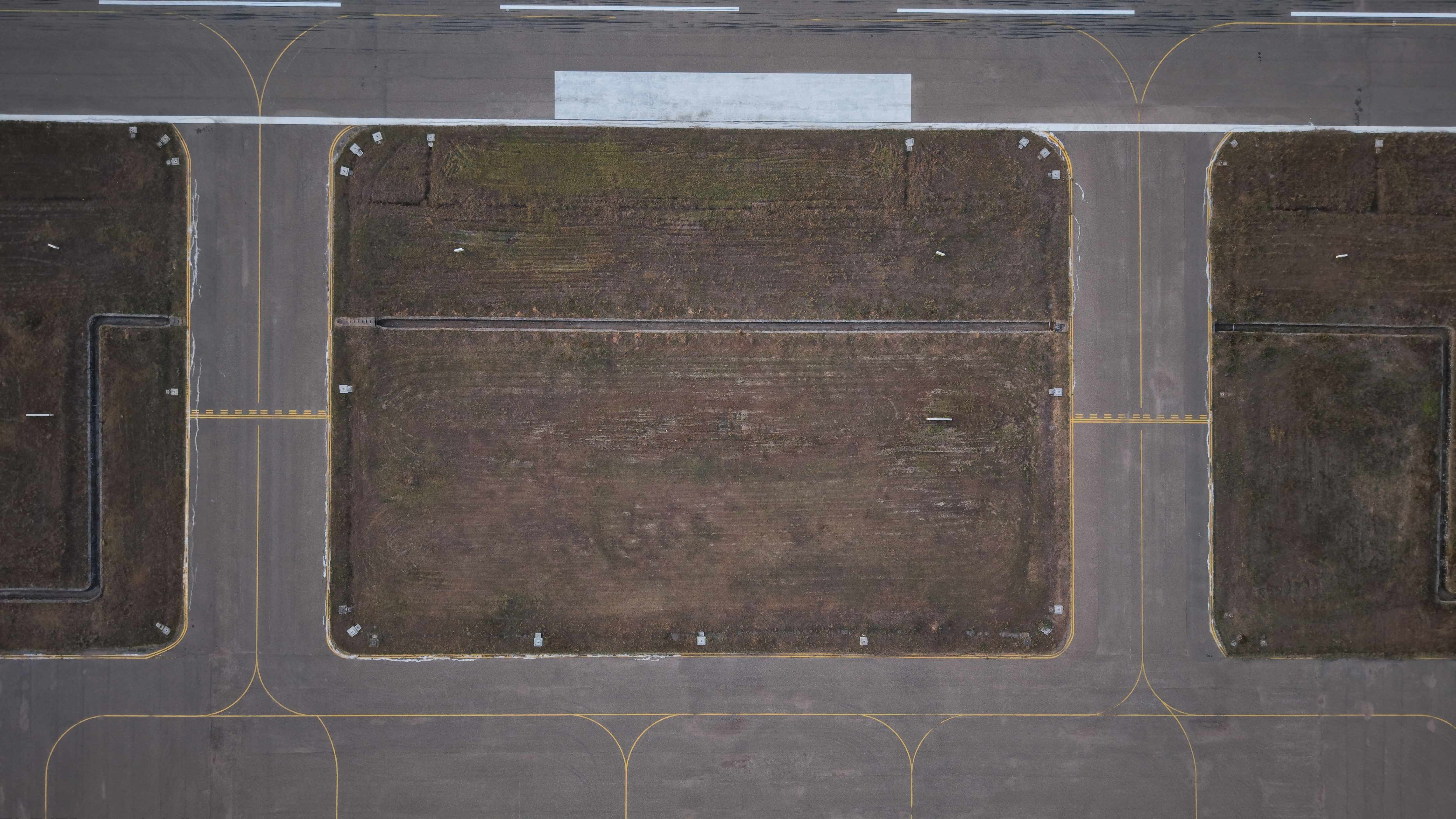 Taxiway - Foto 1