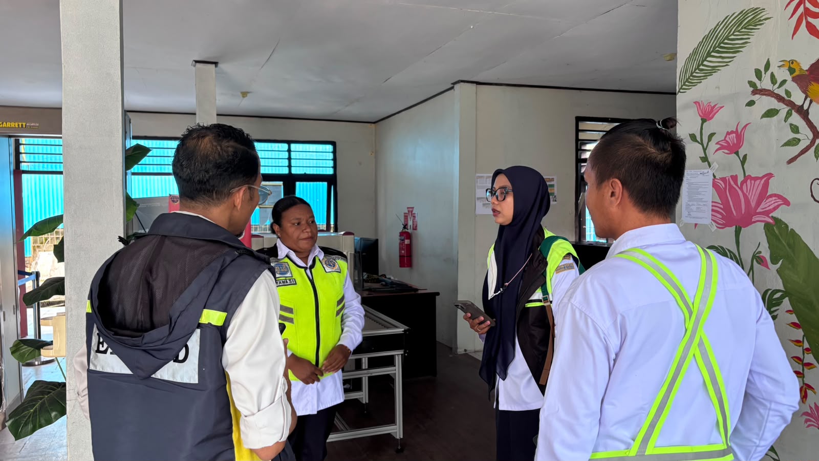 Inspeksi Otoritas Bandara IX Manokwari di UPBU kelas III Ayawasi Tahun 2026 - Foto 4