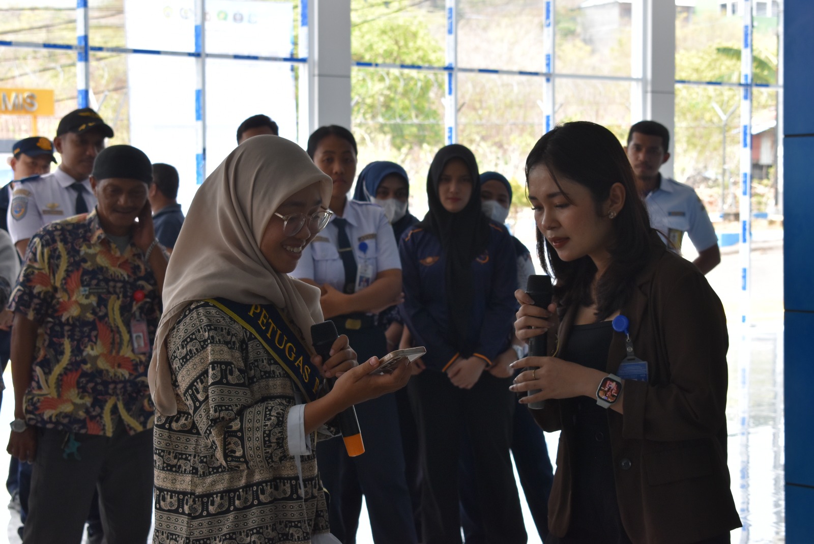 SAFETY CAMPAIGN PETUGAS BANDARA DI TERMINAL - Foto 4
