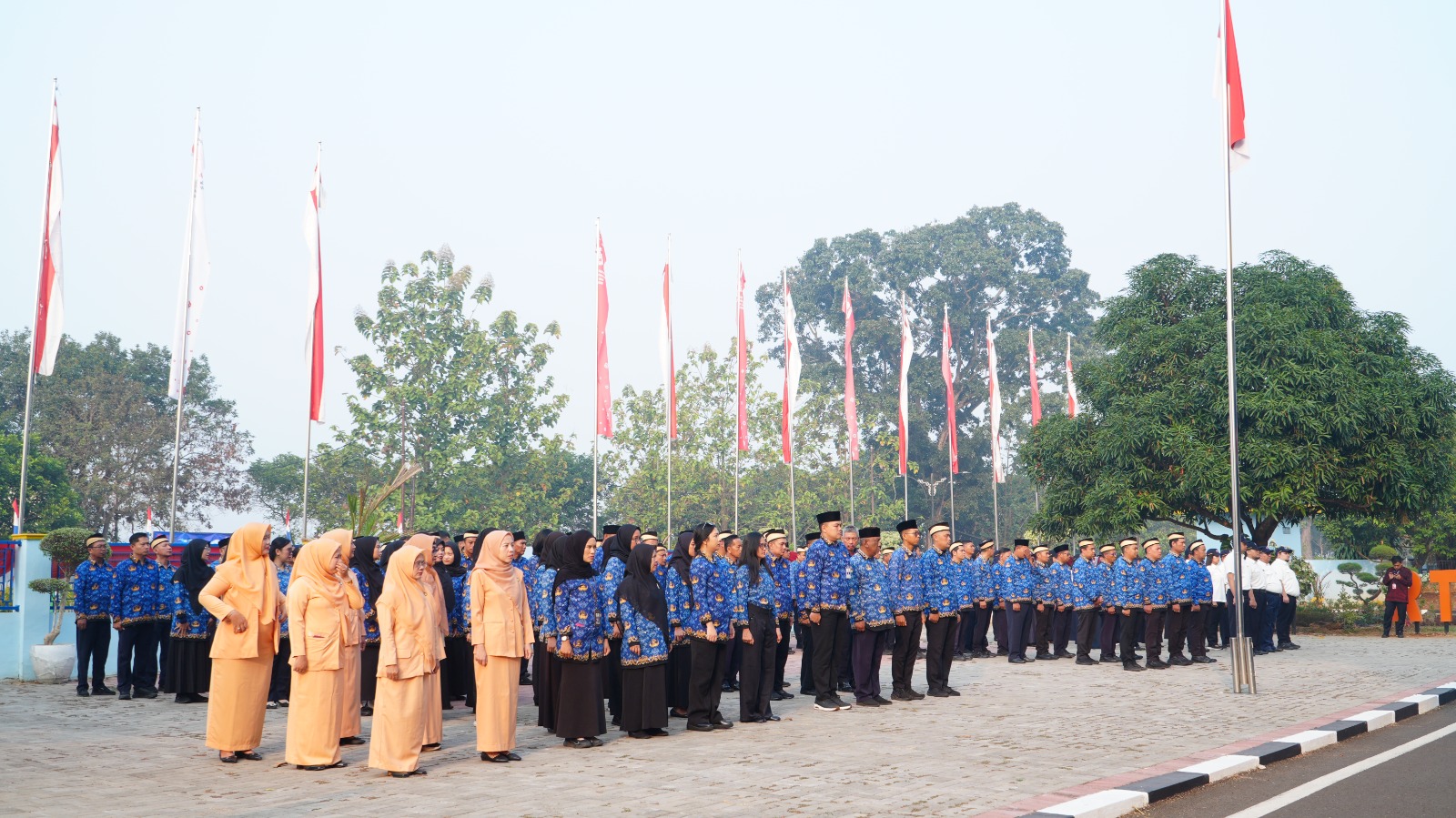 Upacara HUT ke 81 Republik Indonesia - Foto 2