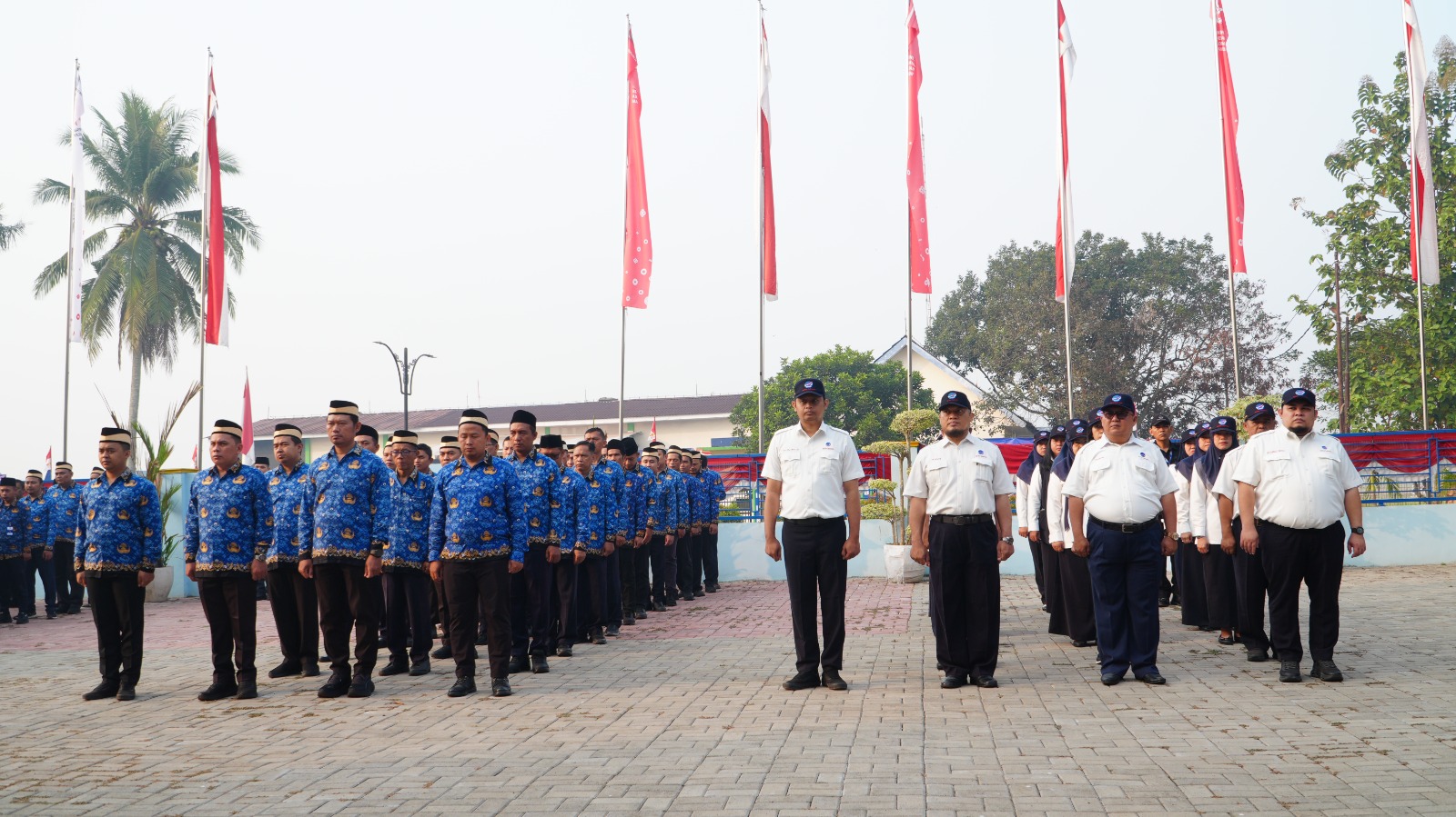 Upacara HUT ke 81 Republik Indonesia - Foto 1