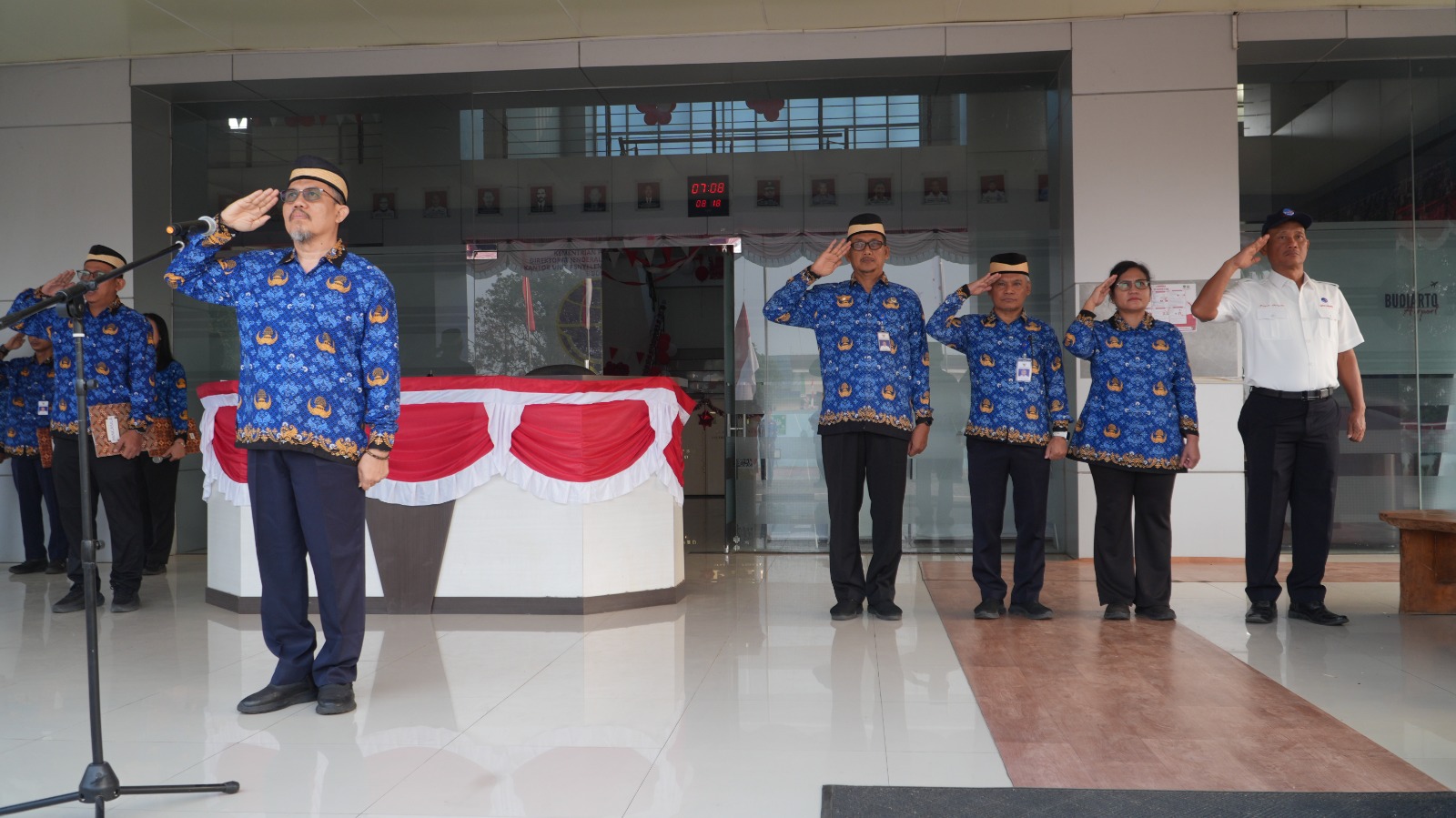 Upacara HUT ke 81 Republik Indonesia - Foto 4