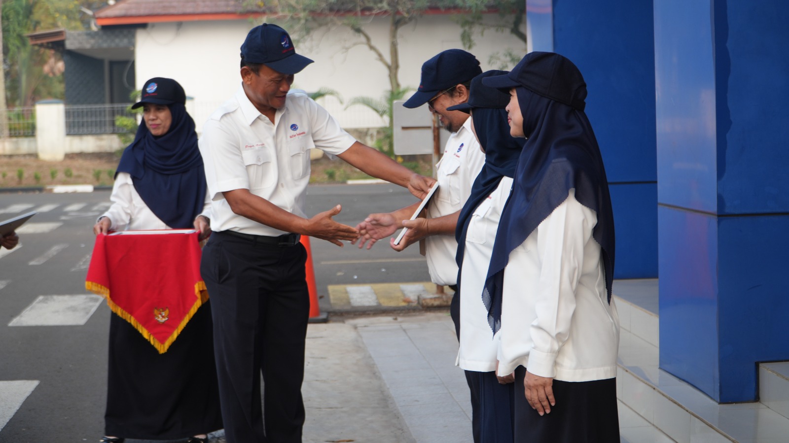 Upacara HUT ke 81 Republik Indonesia - Foto 7