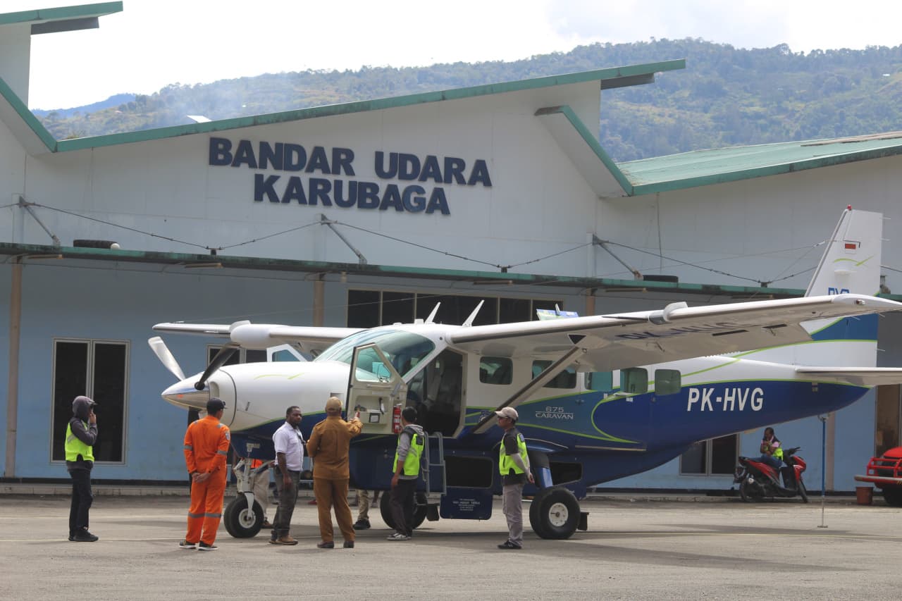 KARUBAGA AIRPORT - Foto 3