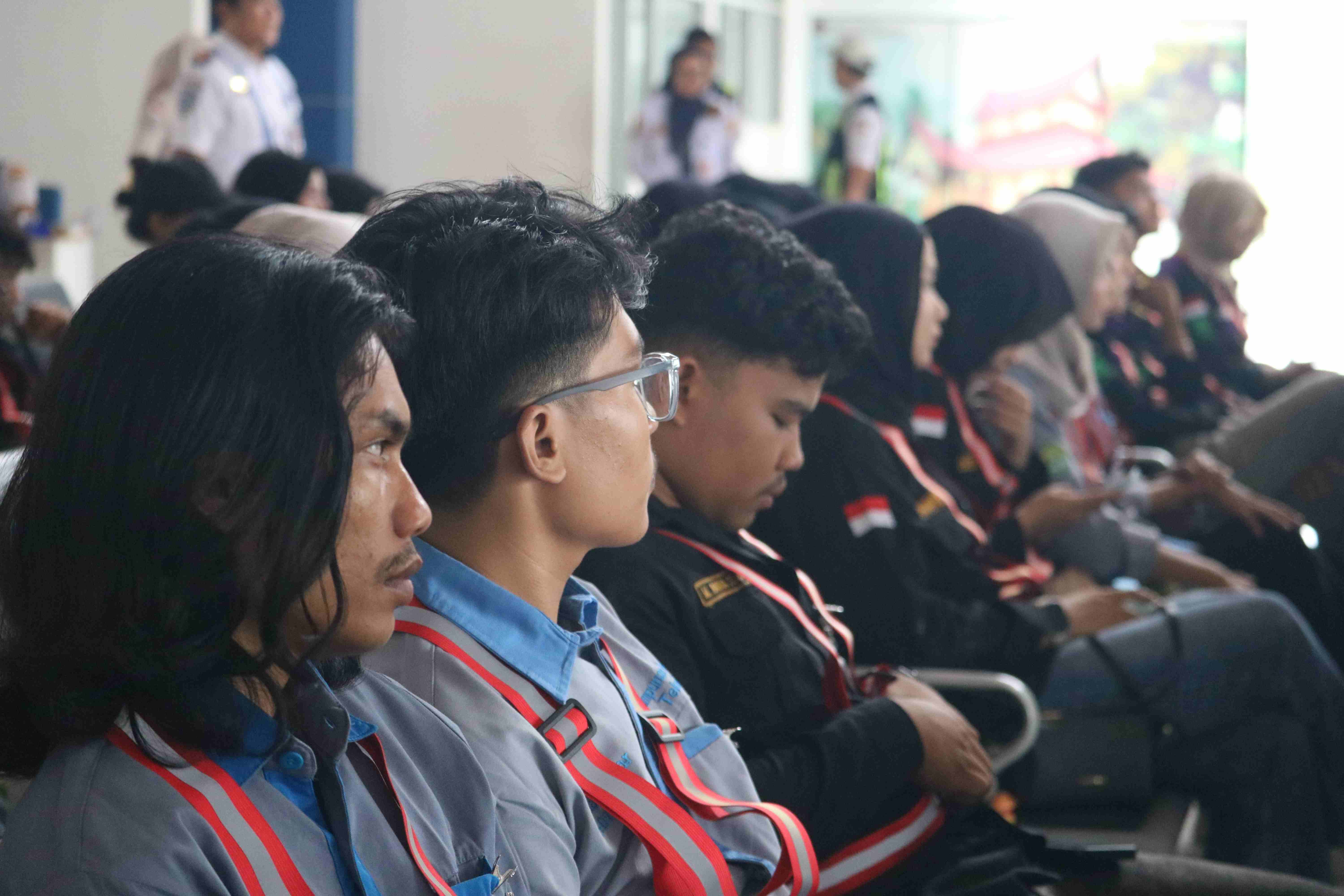 KUNJUNGAN HIMPUNAN MAHASISWA TEKNIK SIPIL RIAU-KEPRI - Foto 6