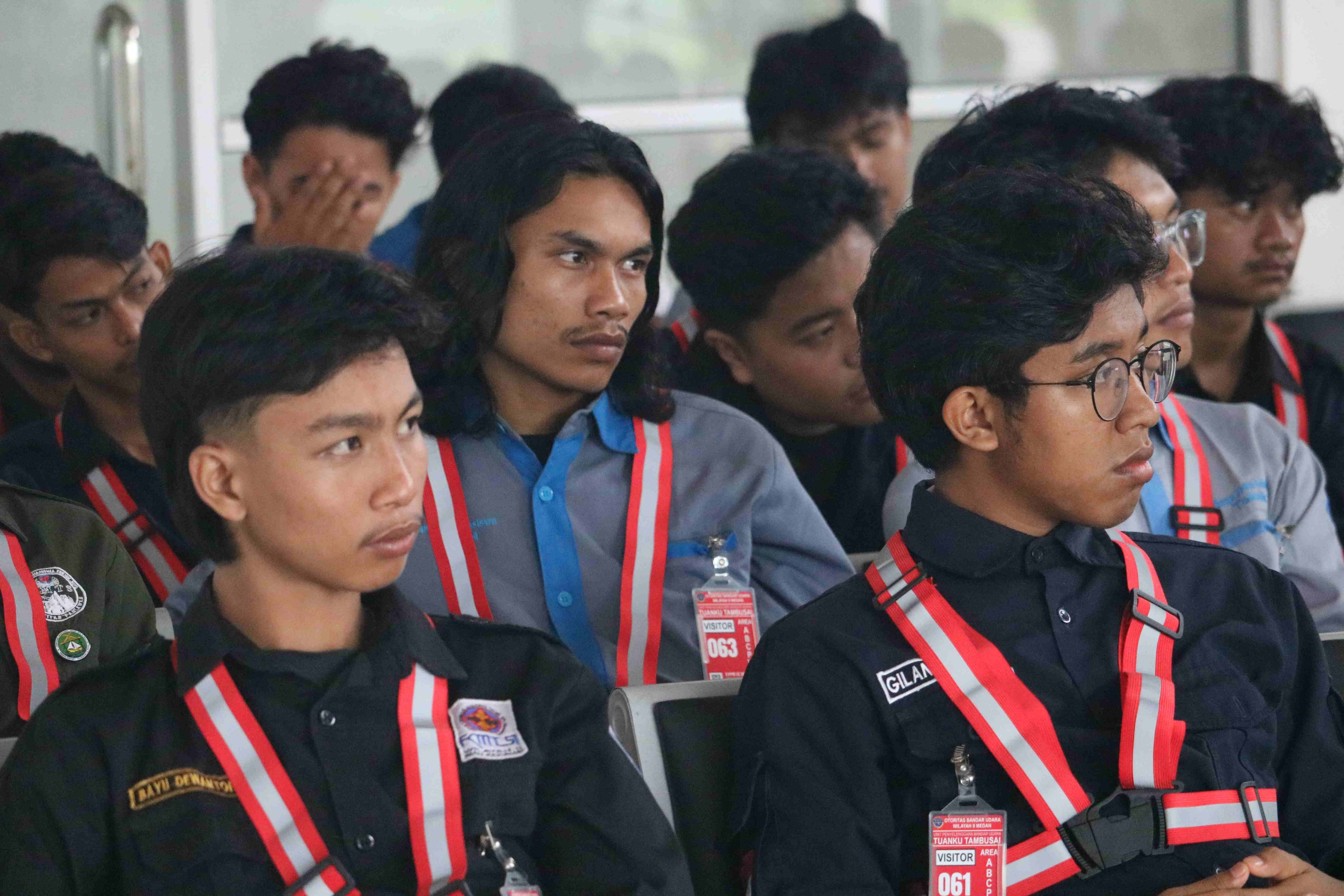 KUNJUNGAN HIMPUNAN MAHASISWA TEKNIK SIPIL RIAU-KEPRI - Foto 5