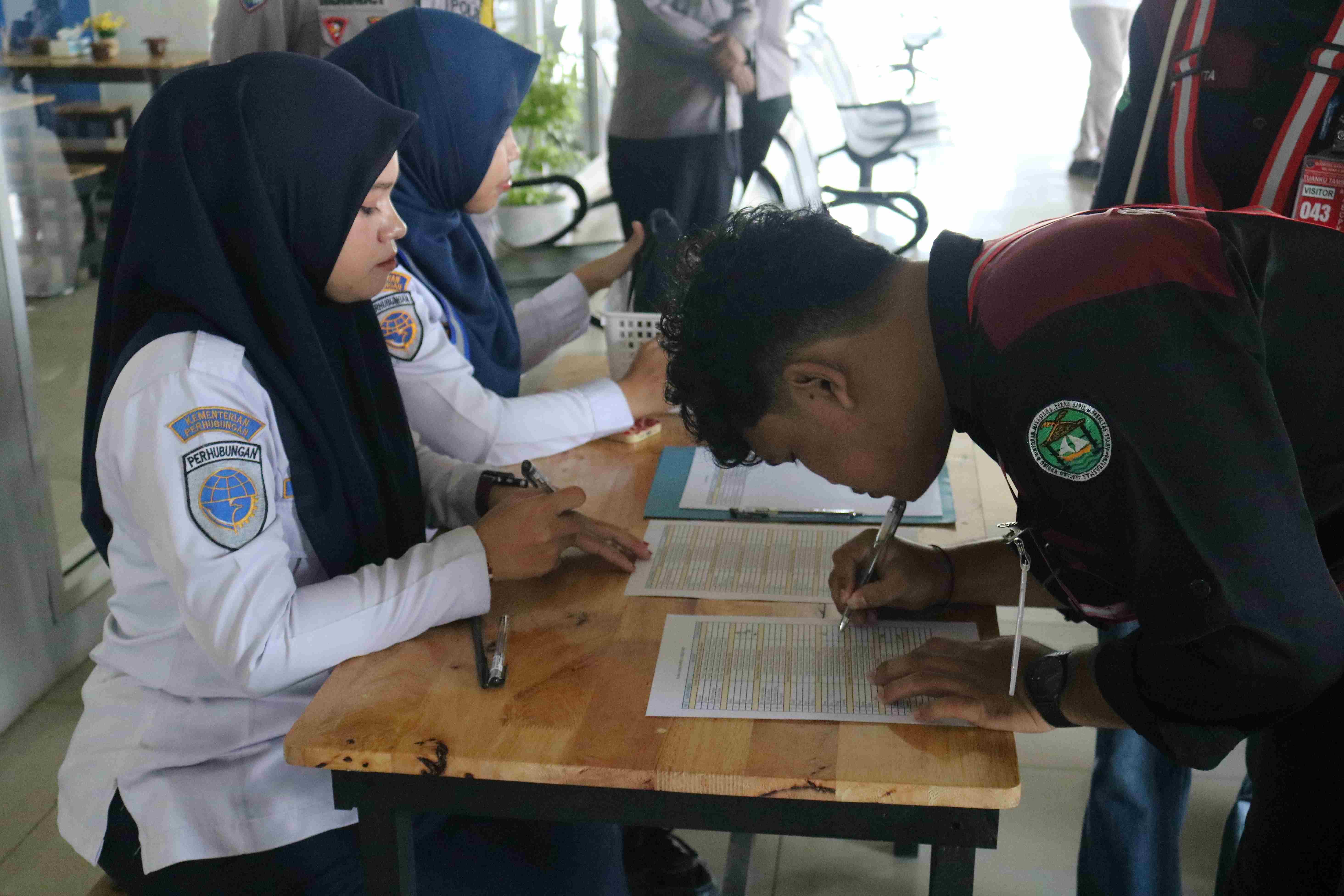 KUNJUNGAN HIMPUNAN MAHASISWA TEKNIK SIPIL RIAU-KEPRI - Foto 2